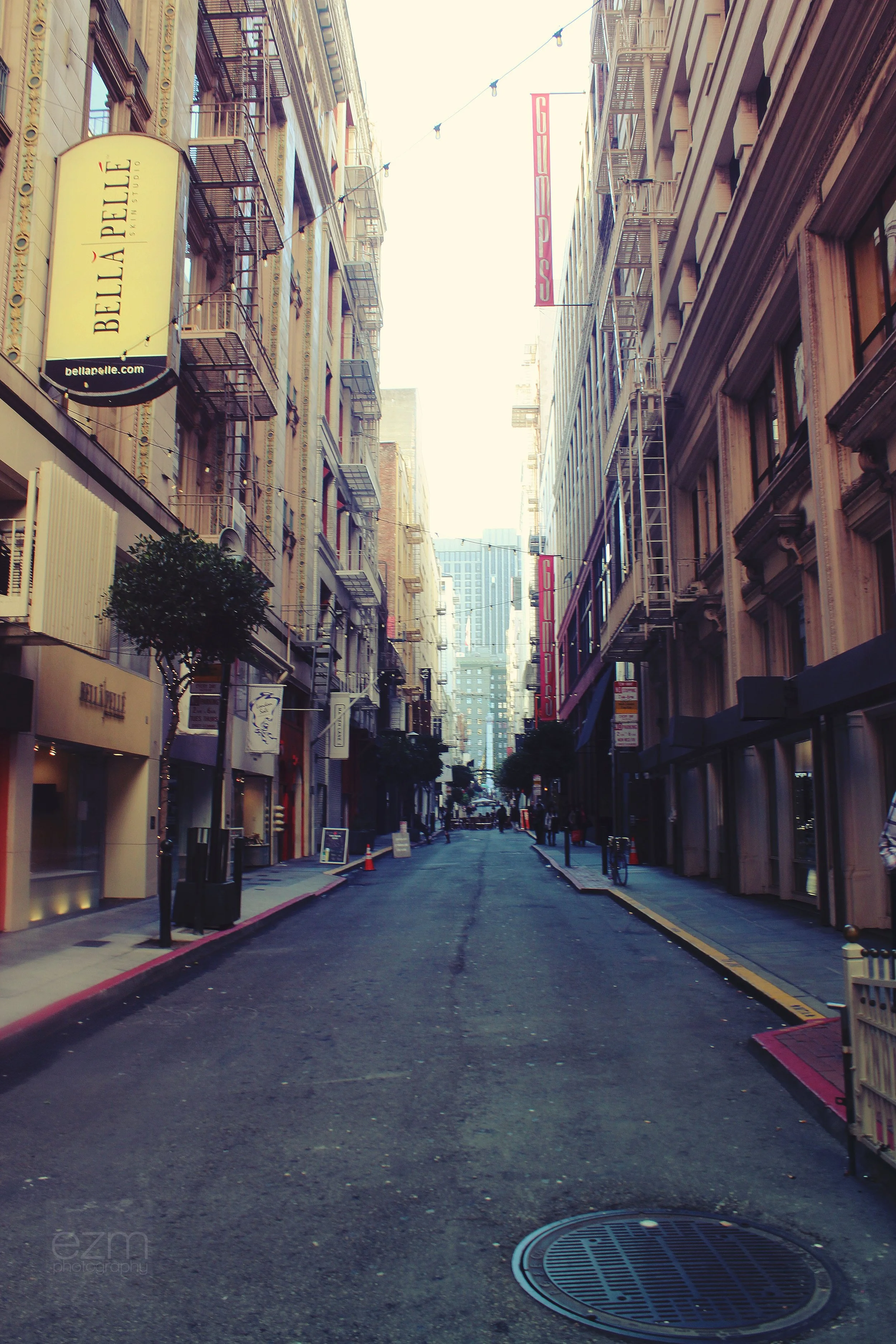 alley.jpg