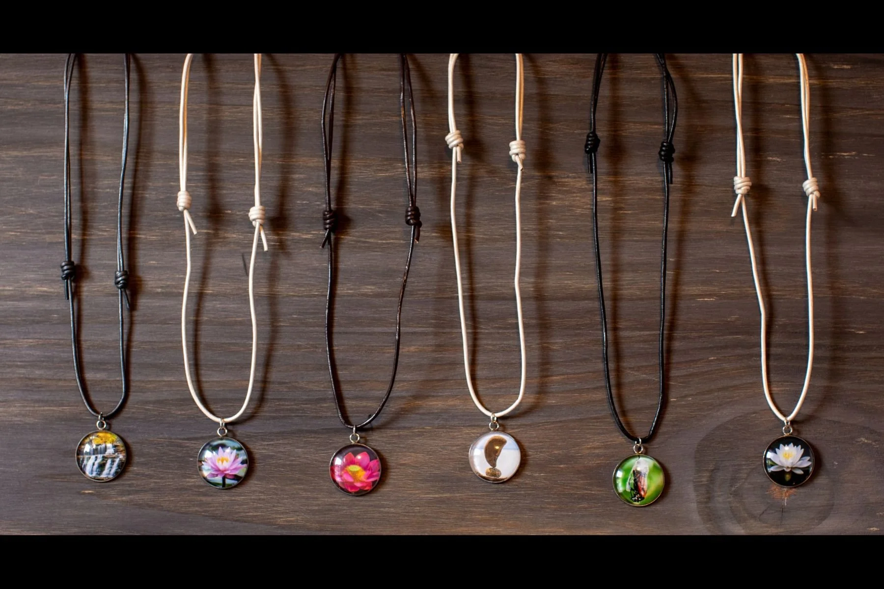 Sliding knot necklace.jpg