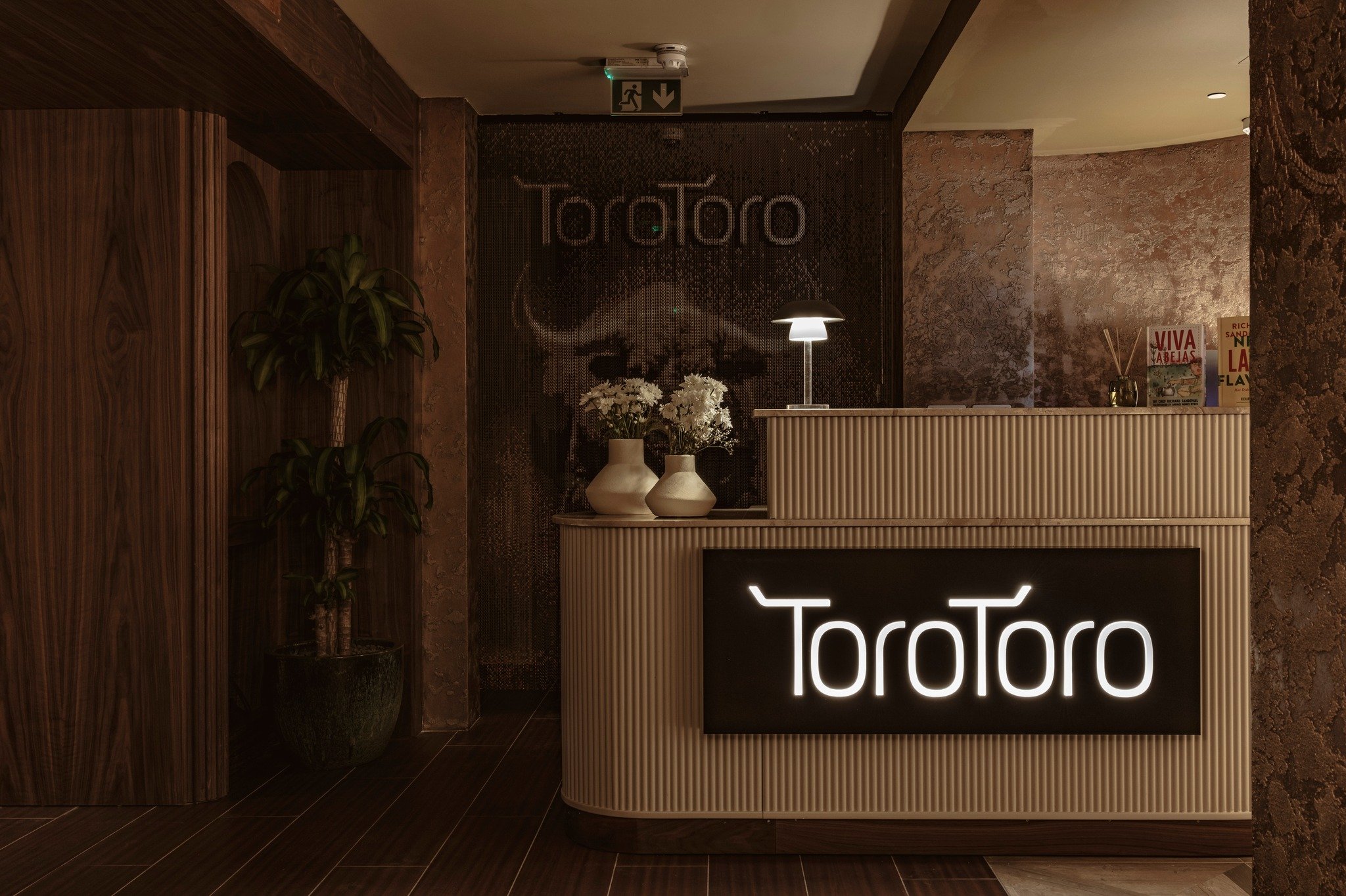 Step inside the world of Toro Toro! 🌿✨ 

Swipe to explore the vibrant interior where Pan-Latin flavors come to life in every detail. From the moment you walk in, you're in for an unforgettable dining experience.