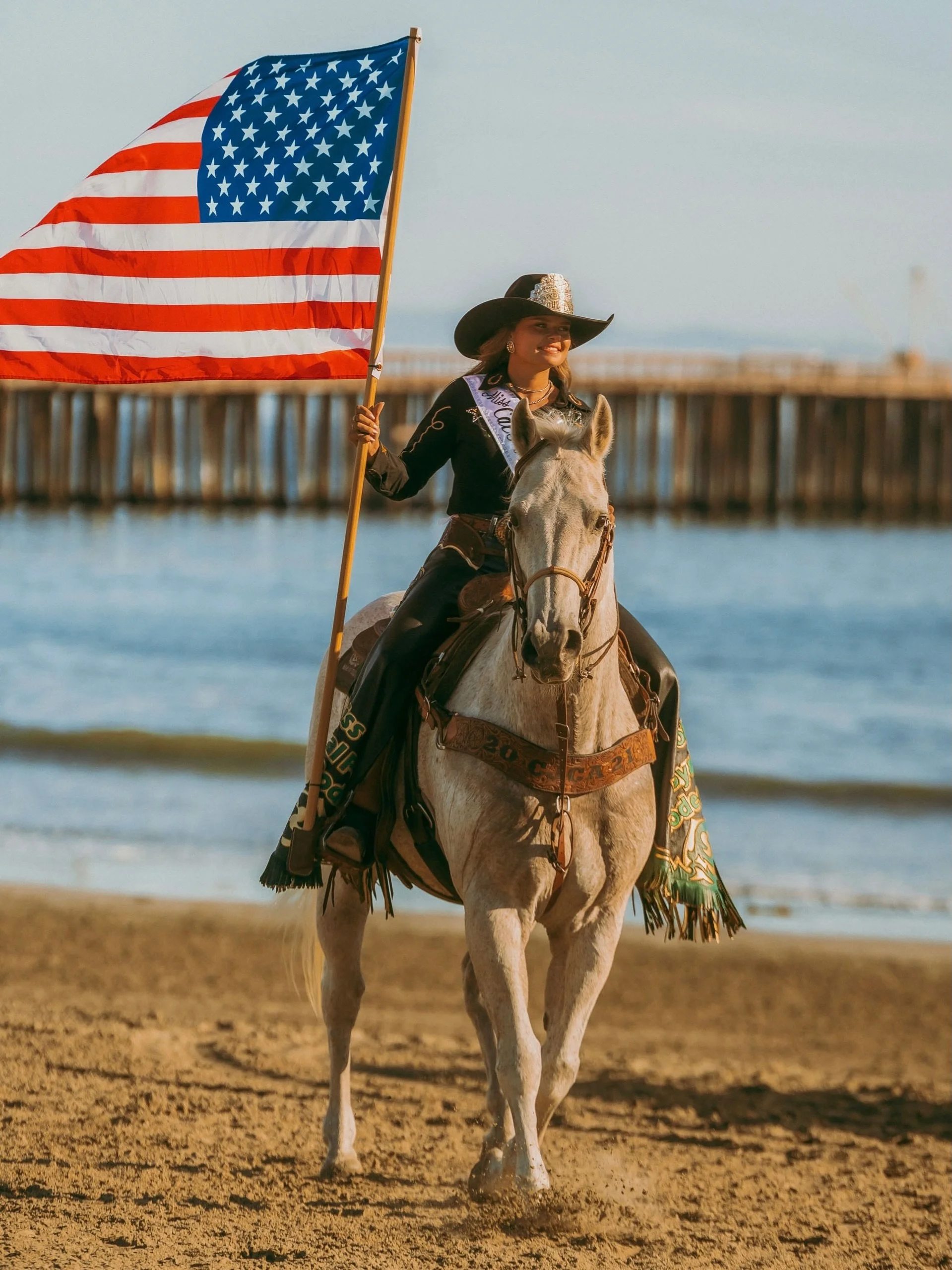 Home of the Brave and the Cowboys 🤠🇺🇸 @beachbreakawave @avilabeachca 

Rodeo photography, rodeo life, beach rodeo, california rodeo, patriotic, cowboy rodeo, western style, rodeo vibes, golden hour beach, san luis obispo, avila beach, slo, cal pol