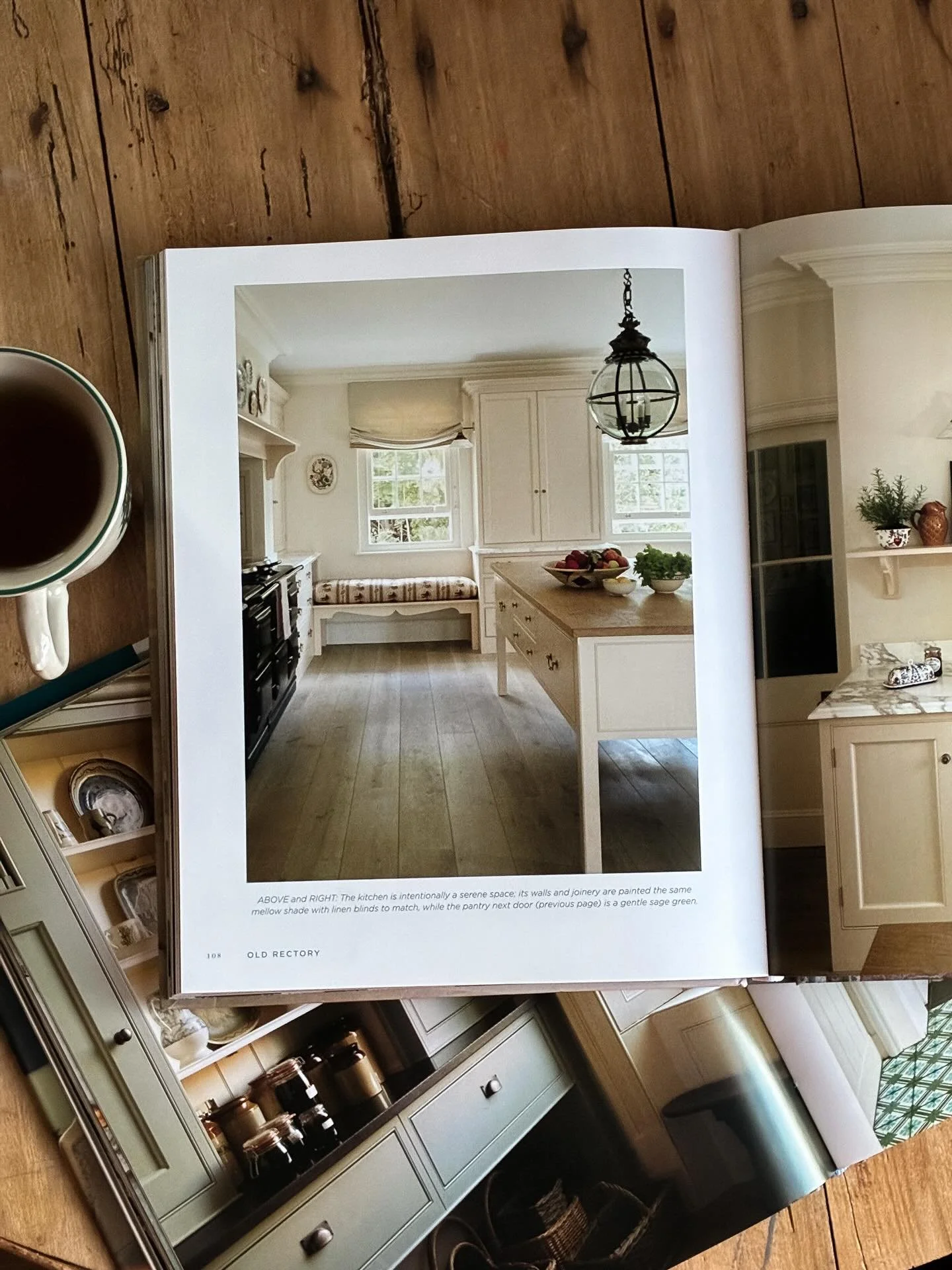 A good English styled kitchen is probably our favorite&hellip;Whether old-world, curated, or classic. 😍 These two books were a great Christmas gift this year.

Anyone want to bring this style into your home? I&rsquo;d love to help. 😅🫡