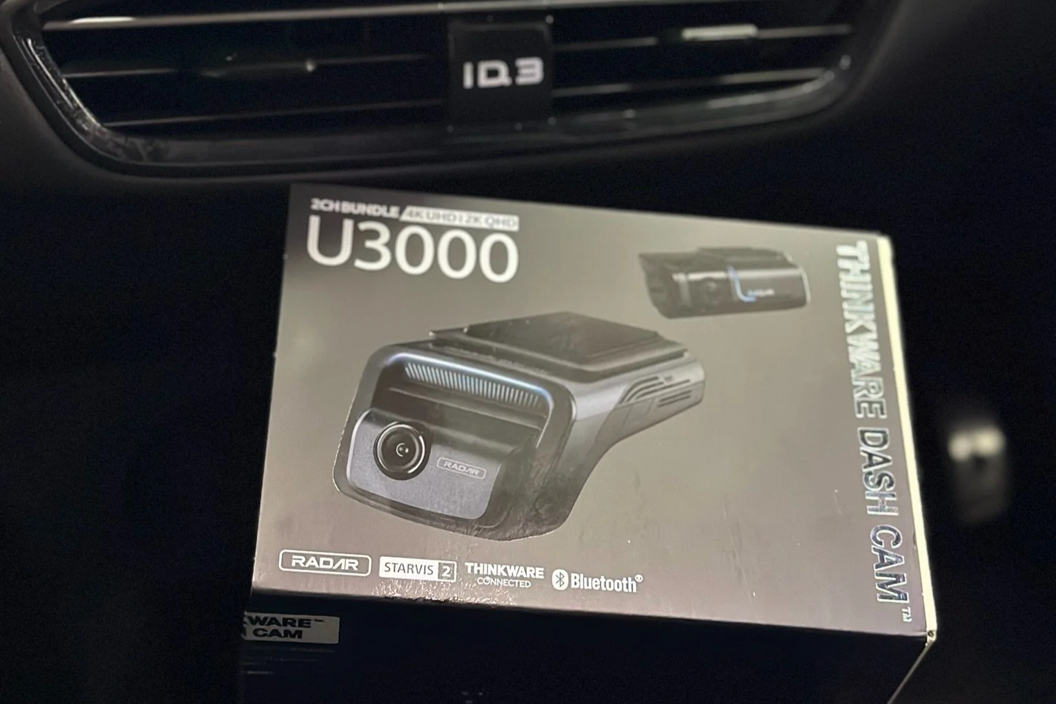 thinkware-u3000-dash-cam-box