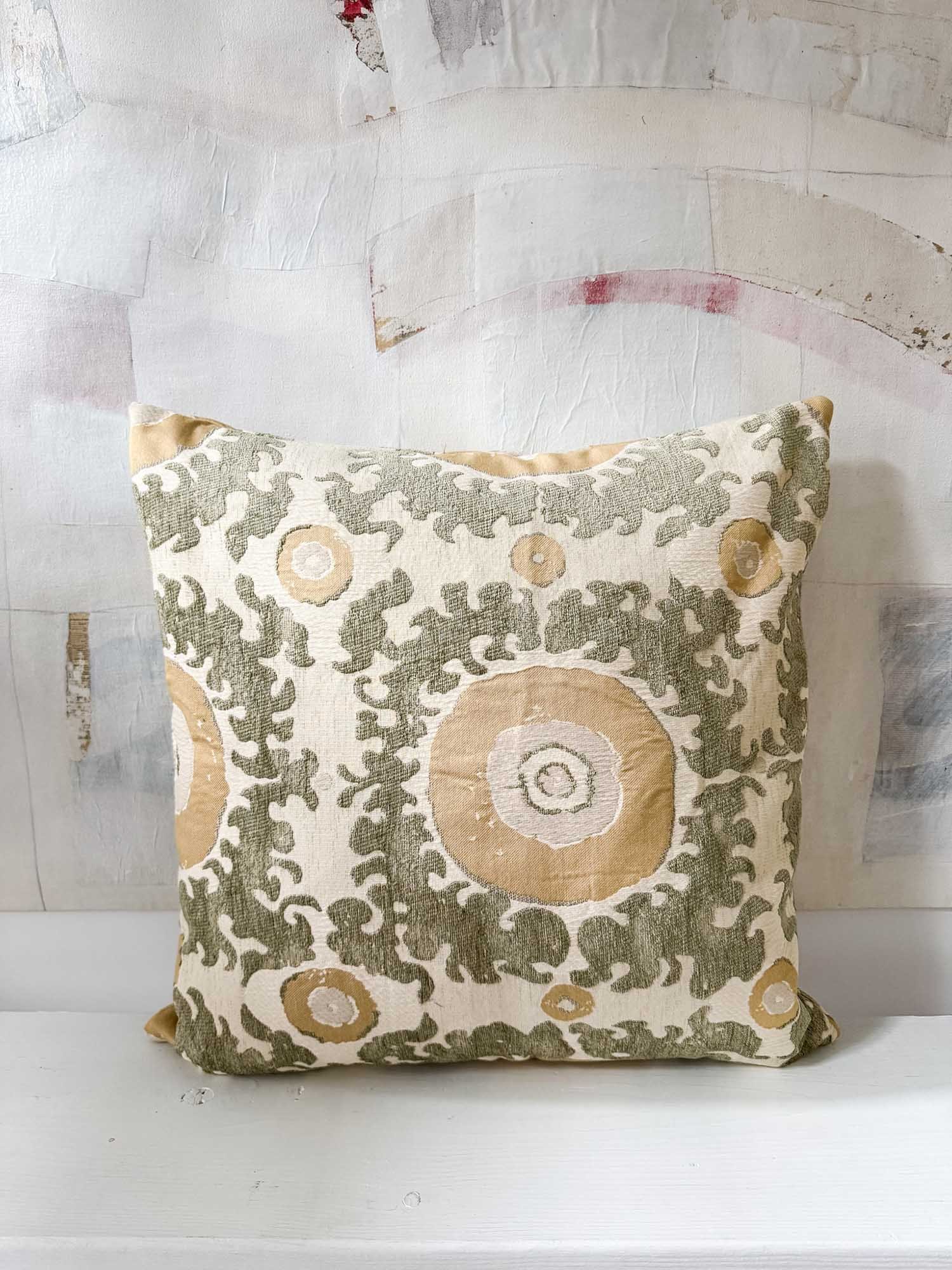 Test-Patch-Studio-pairs-burst-pillow-26x26.jpg