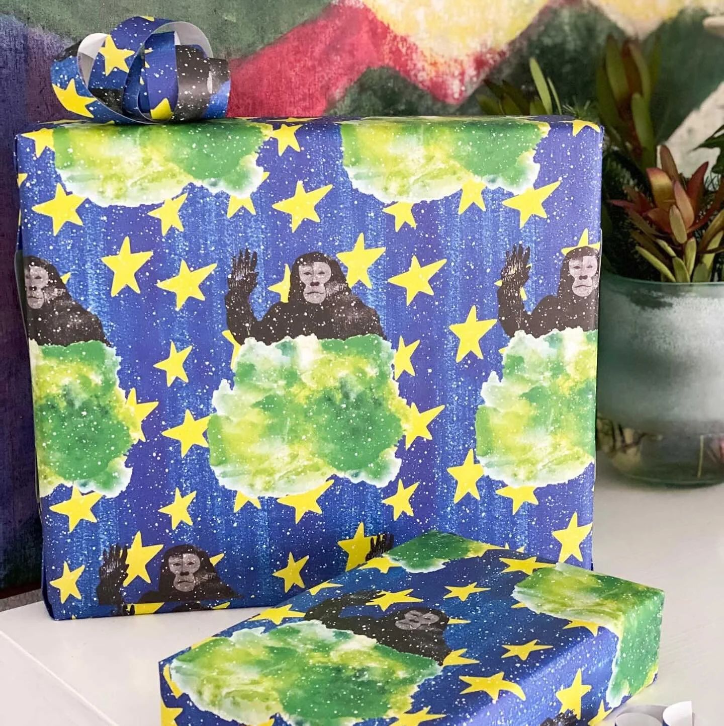 The final wowza on gift giving ✨🎁

Test Patch Studio designed paper to make your gifting pop!

Black Friday: BOGO! Buy one, get one free on all wrapping paper&mdash;online + in-studio!
Pro tip: Reserve online &amp; pick up in-store for free.

Small 