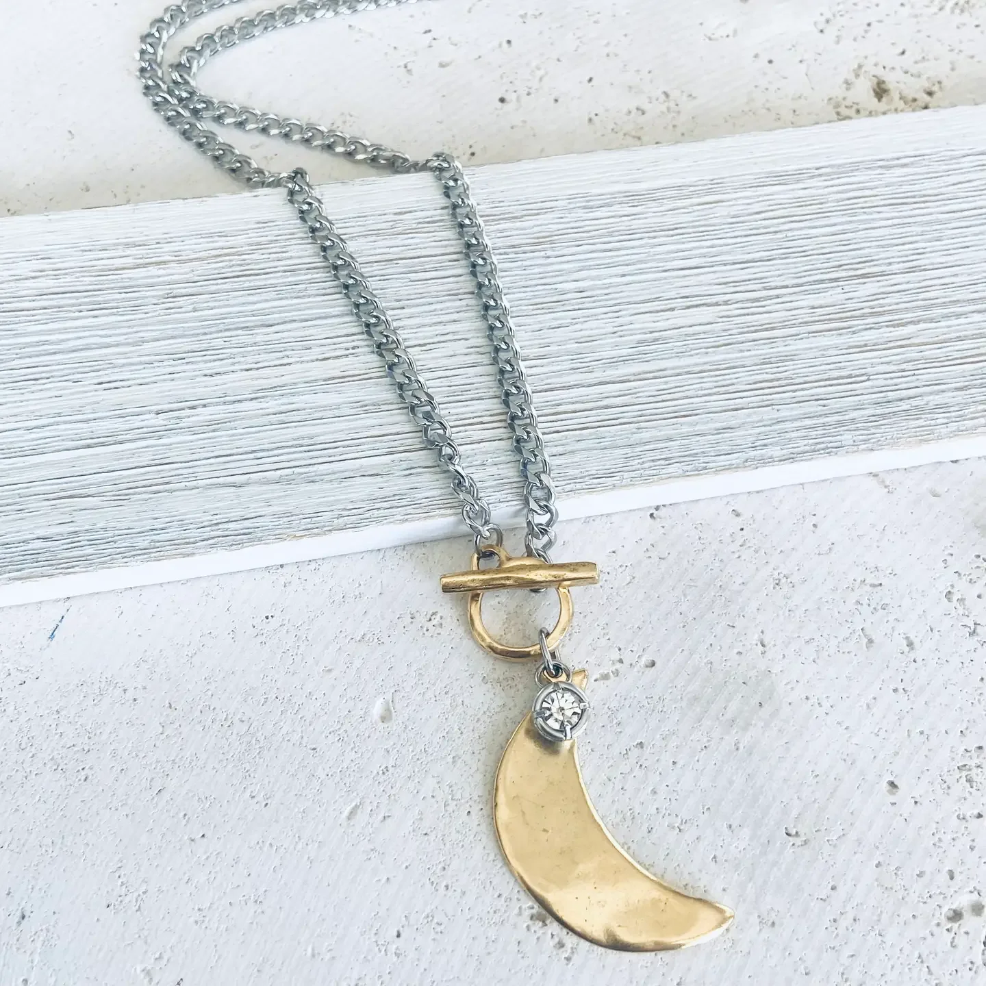 VB&Co Moon Necklace