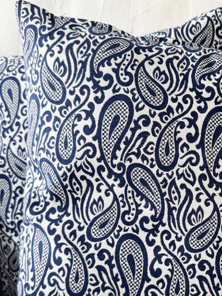 Test-Patch-Studio-blue-paisley-pillow-bunch-20x20-close+up.jpg