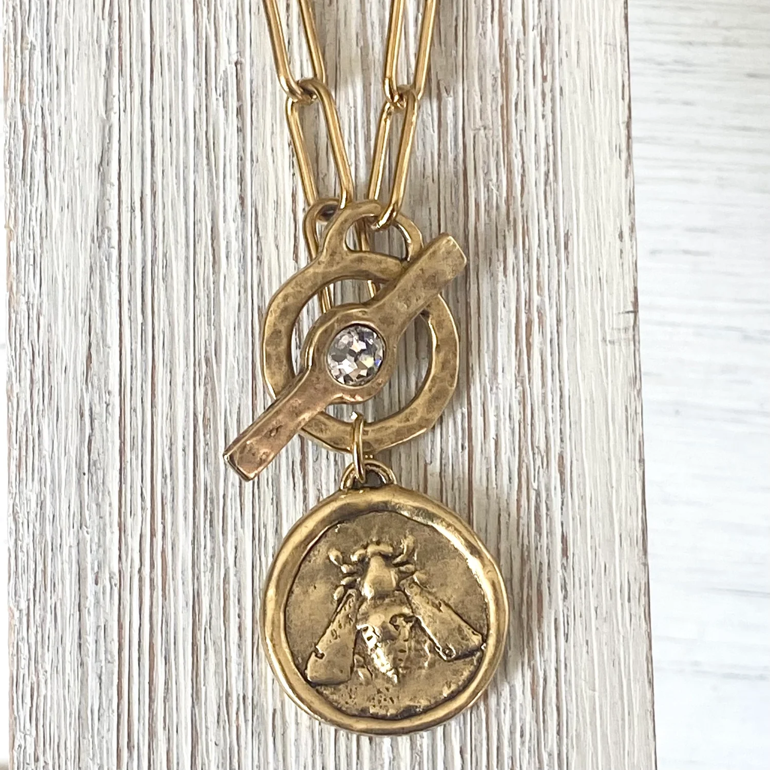 bee coin crown2.webp