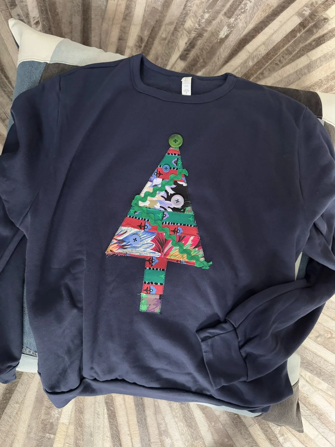 Not-So-Ugly-Christmas Sweatshirts - M Unisex - Christmas Tree