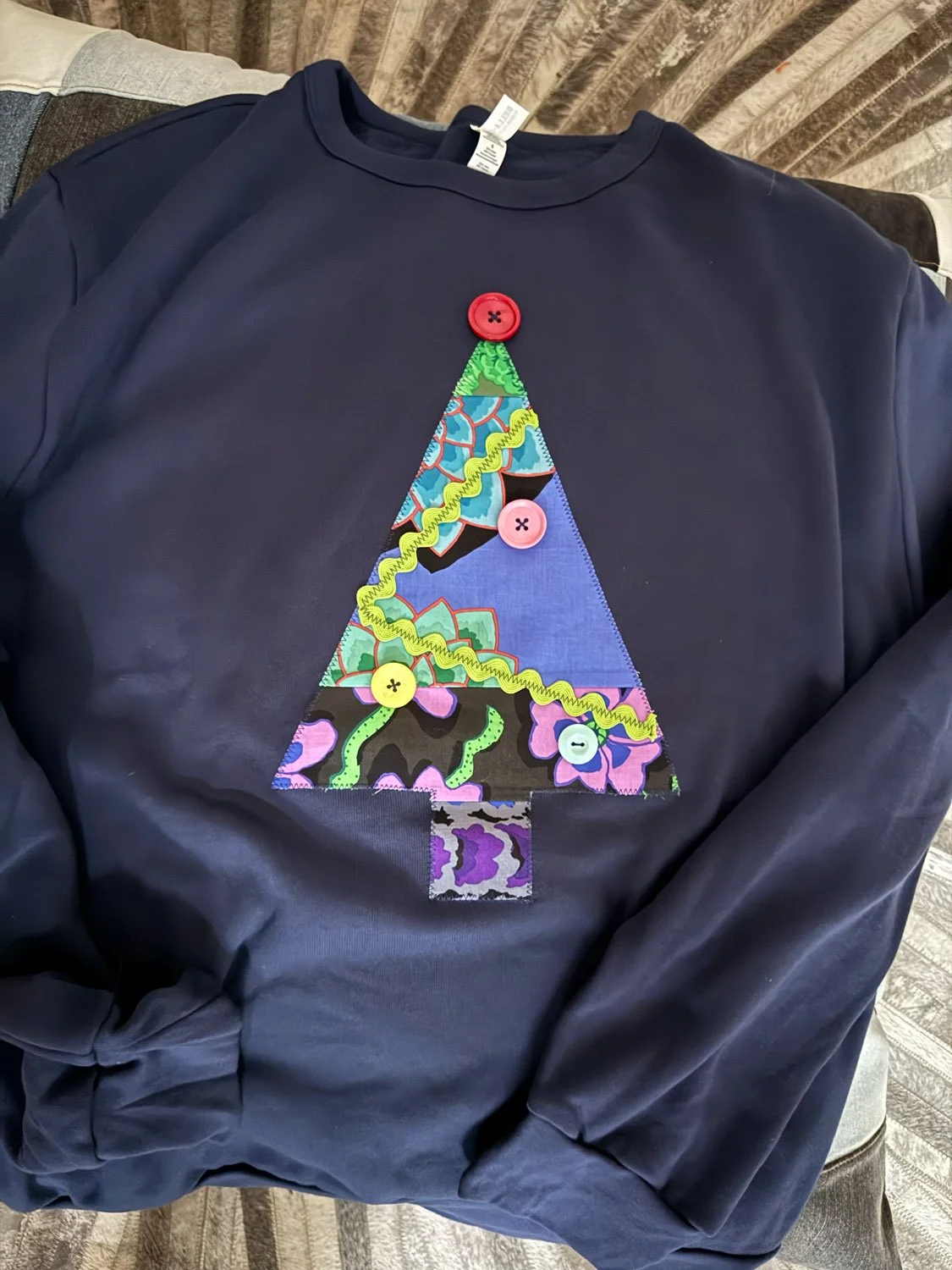 Not-So-Ugly-Christmas Sweatshirts - L Unisex - Christmas Tree