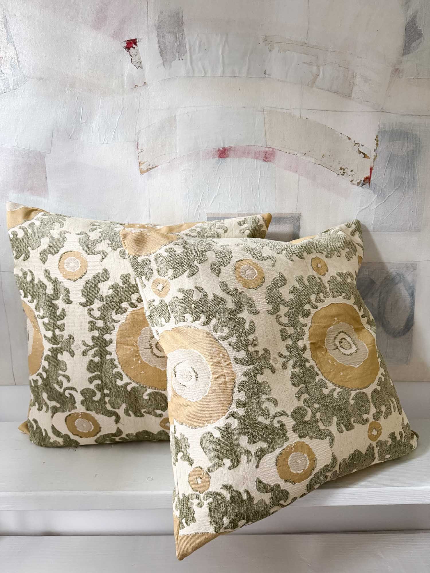 Test-Patch-Studio-pairs-burst-pillow-26x26-1.jpg