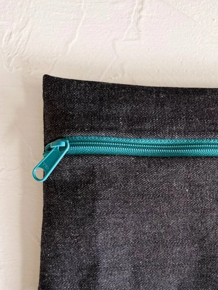 01+teal+front+zipper.jpg