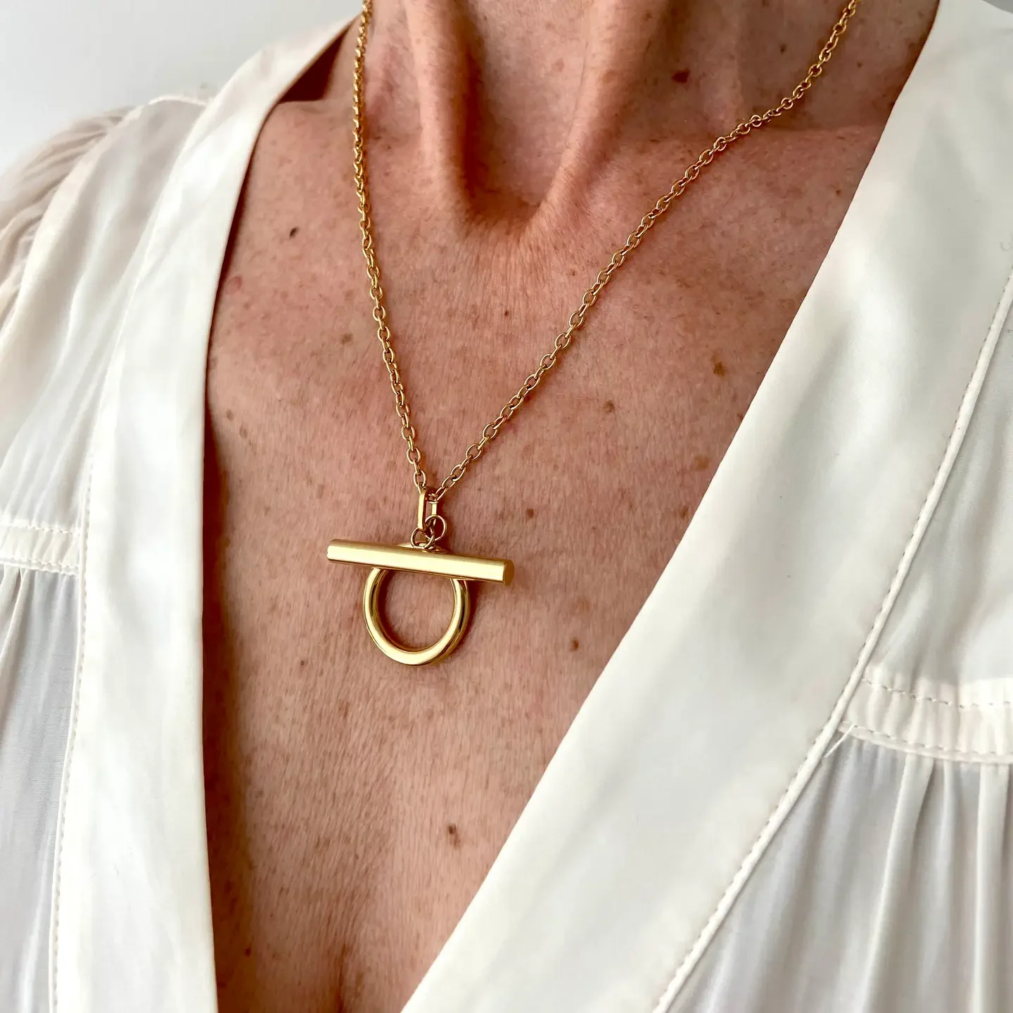 Ma Cocotte Omega Necklace1.webp