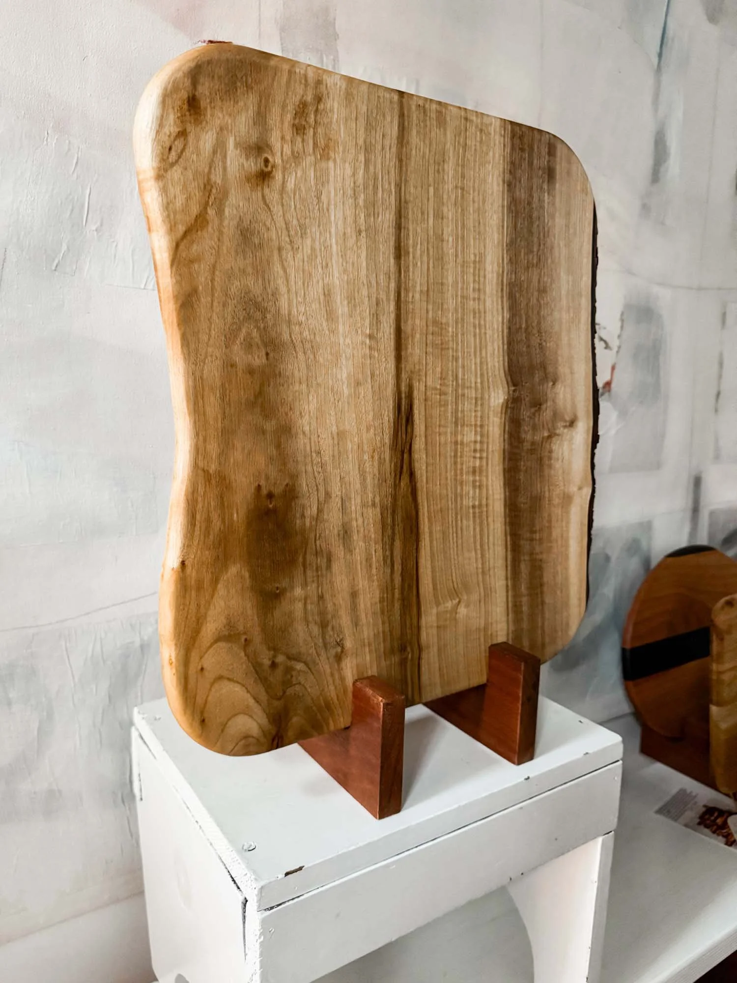 TestPatchStudio_myrtlewood-big board-side-1.jpg