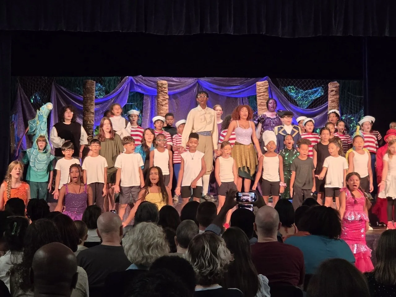 🐬🦀We're missing camp a little extra today. 🦀🐬

Check out these awesome production photos from The Justice Theater Project's production of &quot;The Little Mermaid Jr.&quot; at the Emily K Center!

THE LITTLE MERMAID Jr.
Music by Alan Menken
Lyric
