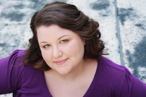 Ruth Berry Headshot.jpg