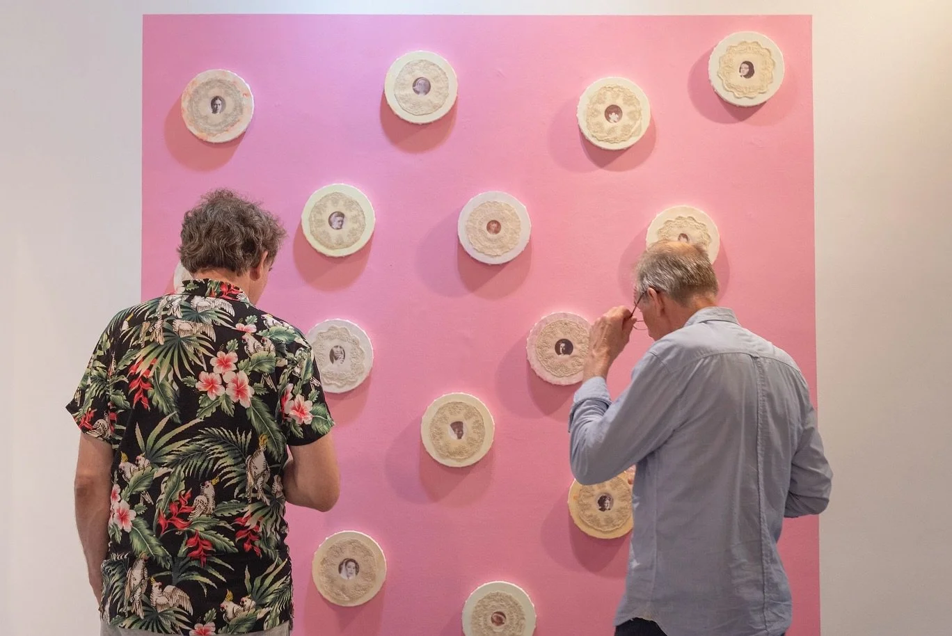 Vielen Dank f&uuml;r Ihre Anwesenheit bei der Er&ouml;ffnung der Ausstellung Marina Herrmann &bdquo;Es m&ouml;ge gut sein&ldquo; &ndash; es war uns eine gro&szlig;e Freude und Ehre, dieses Projekt in so anregender Gesellschaft zu teilen.

Hier ein pa