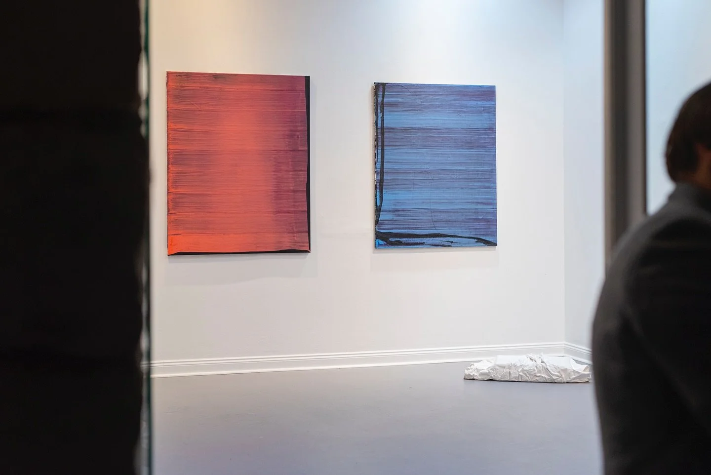 Impressionen anl&auml;sslich der Vernissage &bdquo;Black Swan&ldquo; von Alvar Beyer. Dieser Abend war gepr&auml;gt von inspirierenden Gespr&auml;chen in einer besonderen, fr&uuml;hherbstlichen Atmosph&auml;re.

Die Ausstellung ist bis zum 25. Oktobe