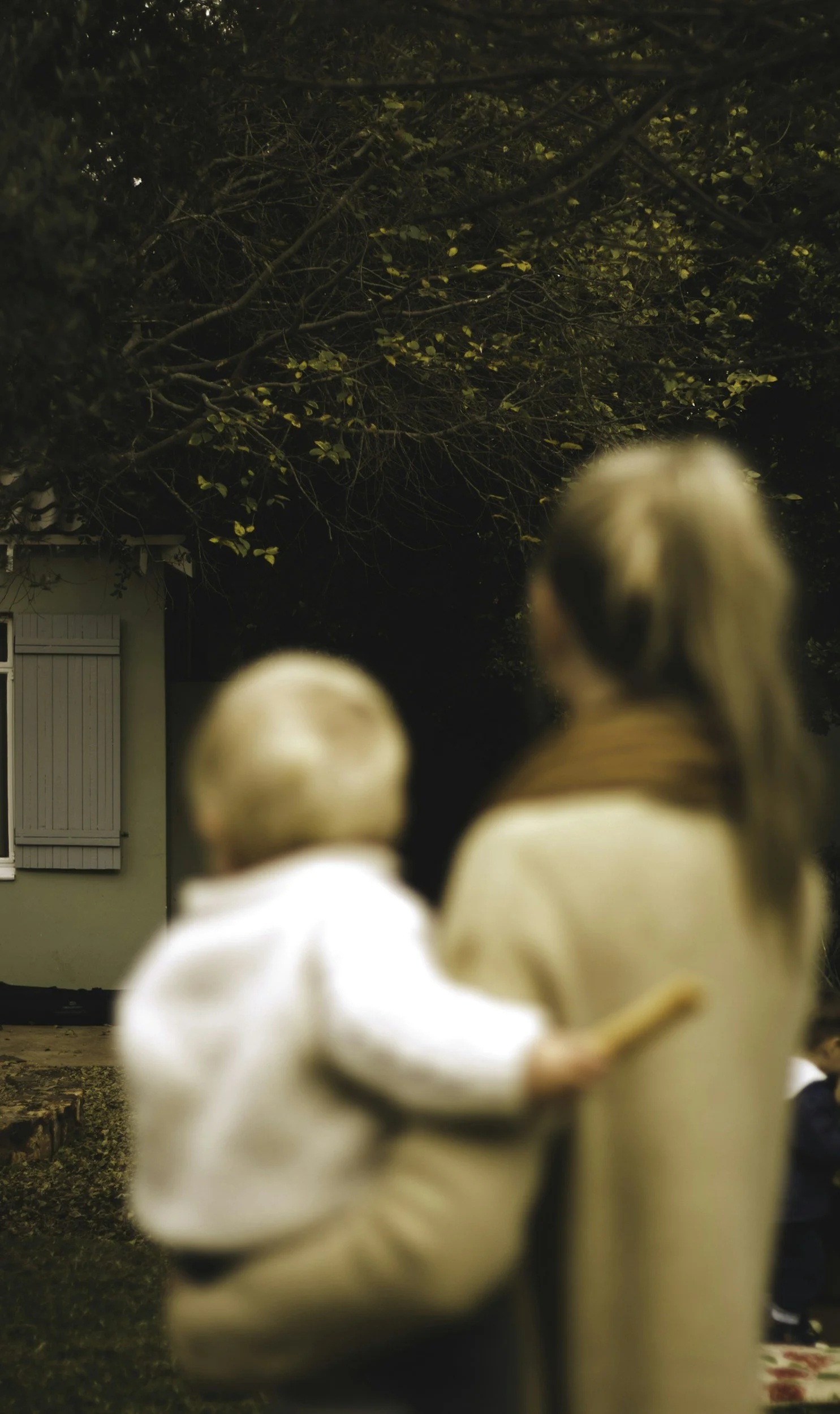 What White Knuckling Means and Why Moms Do It