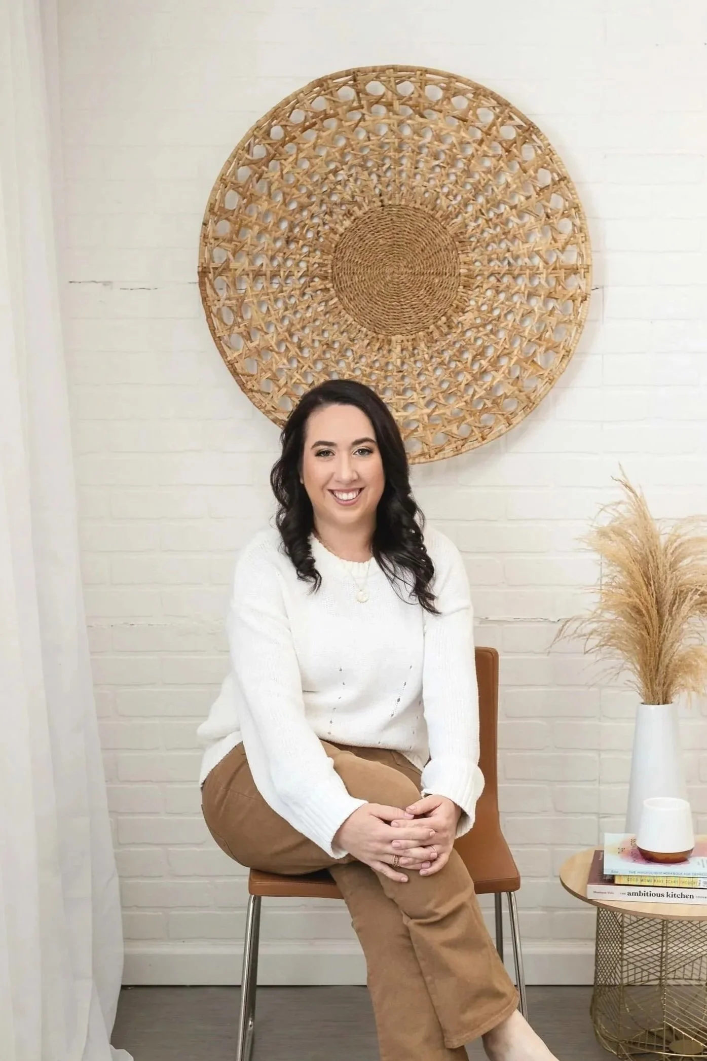 Alexa Levine, LMFT, California therapist specializing in pregnancy support and anxiety — virtual therapy for expecting moms across Irvine, Orange County, and California.