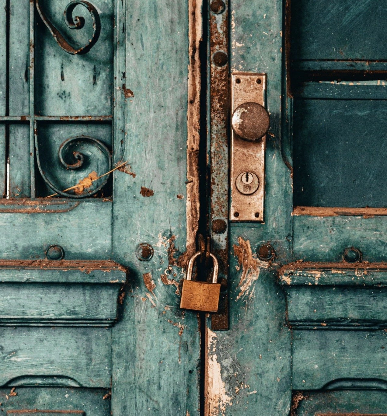 HIDDEN BEHIND CLOSED DOORS                           BEYOND EITHER/OR: MAKING ROOM FOR THE MOST COMPLEX AUTISM EXPERIENCES