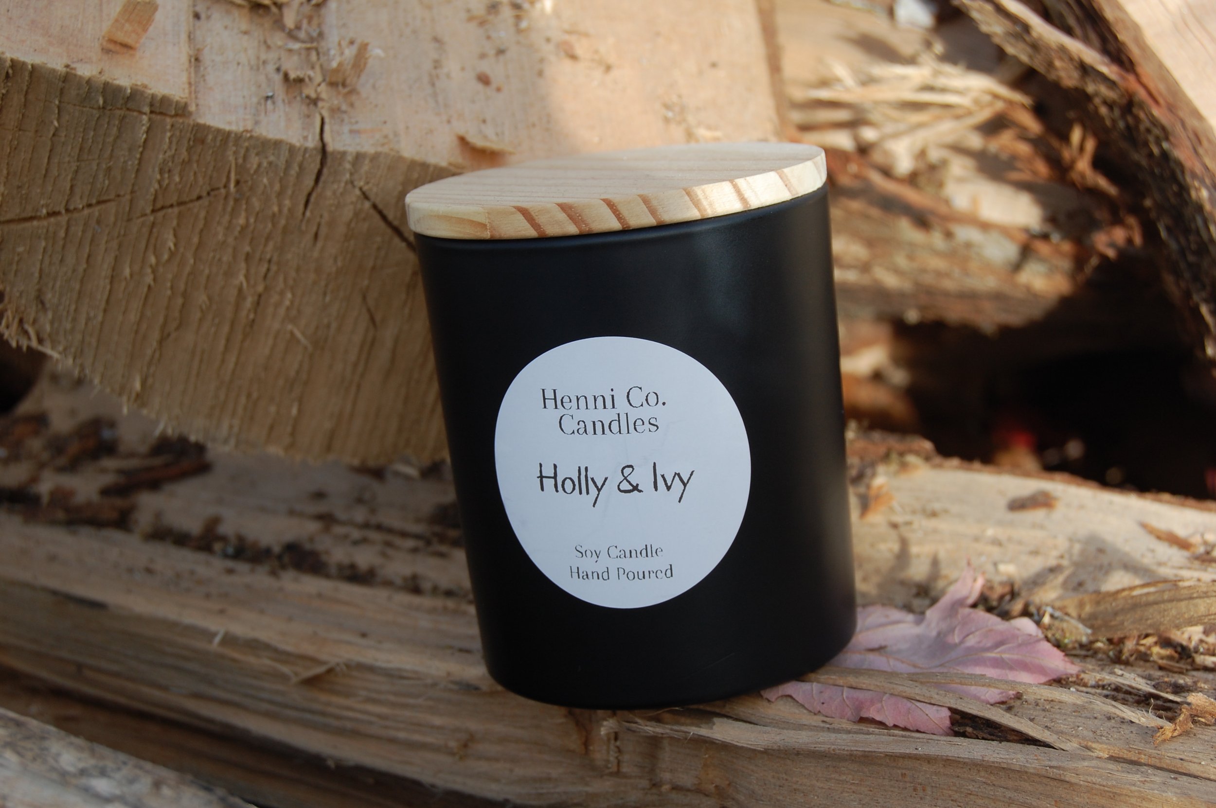 8oz Candle - Holly & Ivy