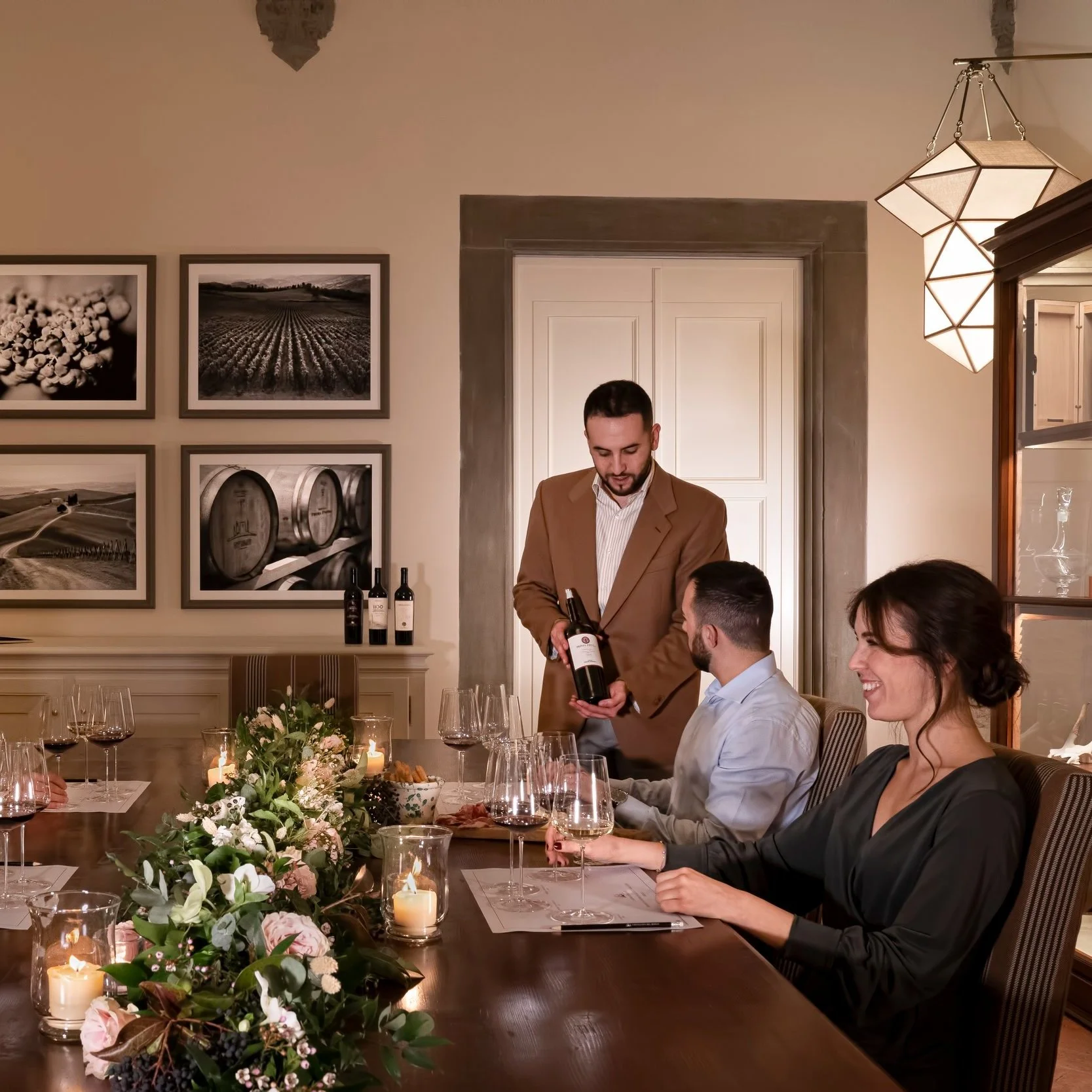 CdBWineLounge+Degustazione+ospiti.jpg