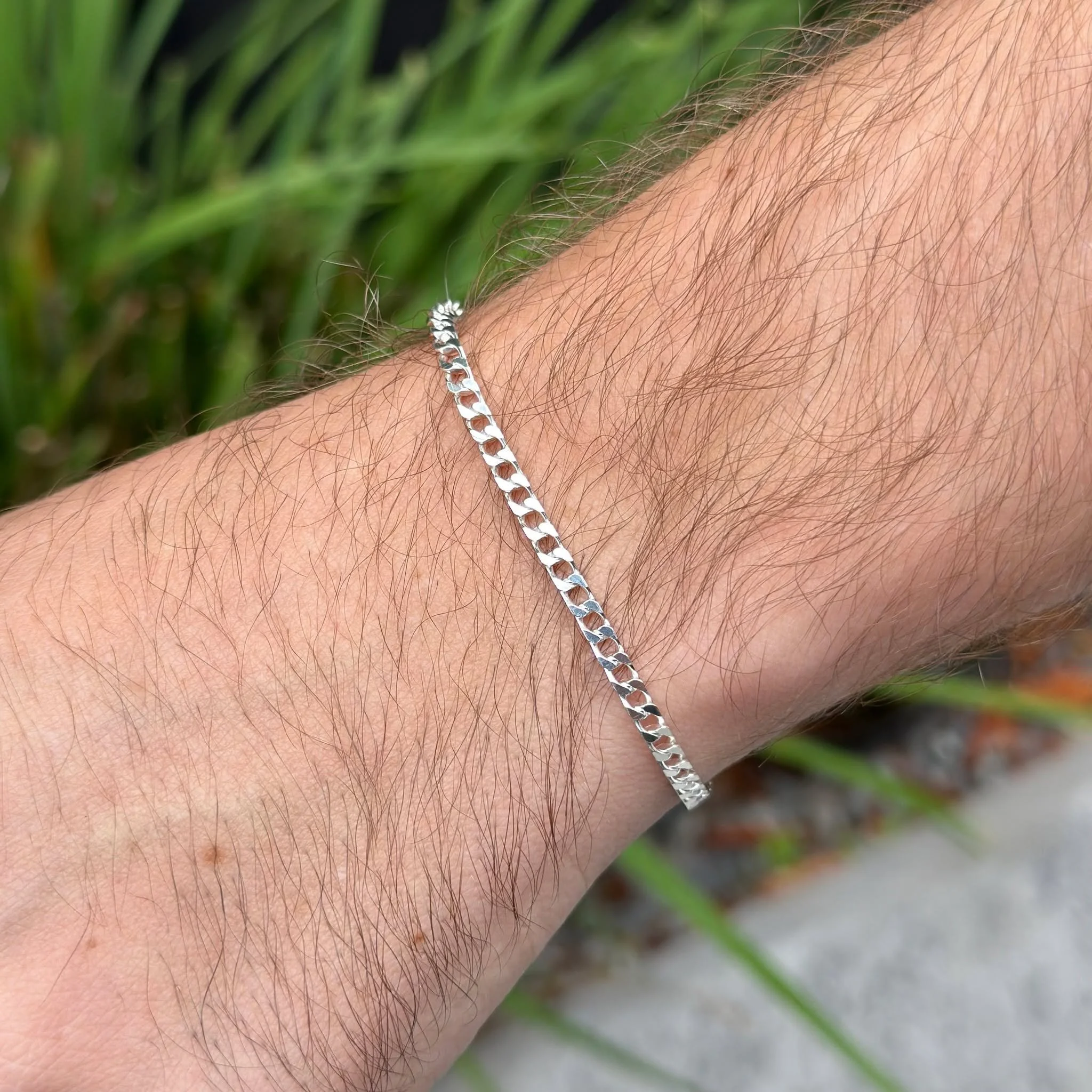 Permanent jewellery&rsquo;s not just for her! 

Clean. Tough. No clasp. No fuss.

Custom-fit chains and bracelets, welded to last- made for everyday wear, without the drama. 

For style. For meaning. For good.

#permanentjewellerynz #weldedjewellery 