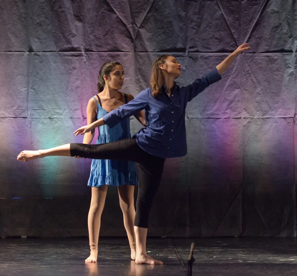 162418553.4CX2N0Wb.CelebrateDance2959.jpg