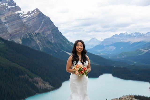 This is our stunning bride, R 🌹

Photography: @solanacrowecreations 
HMUA: @lorrainemakeupartistry Lorraine and Sorphea

*
Luxury Mobile Beauty and Bridal Styling Services
📩 lorrainemakeupartistry@gmail.com
www.lorrainemakeupartistry.com
.
.
.
.
.
