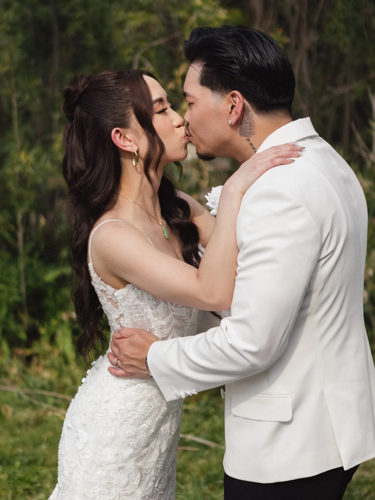 Forever looks good on you two. Congratulations to the newlyweds, J&amp;P! 🤍💍♾️
So much love in one photo. Cheers to forever 🥂

Photography: @emmaculate.photos 
Hair: @sylviahairyyc 
MUA: @lorrainemakeupartistry 

*
Luxury Mobile Beauty and Bridal 