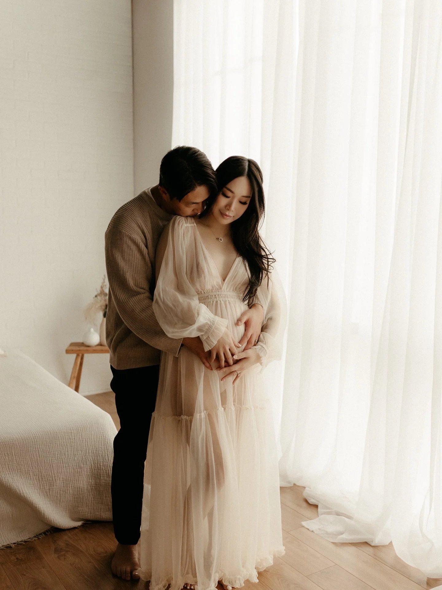 Only days away from meeting you 🍼🐣💕

Photography: @ellerphotography 
HMUA: @lorrainemakeupartistry yours truly

#maternity #maternityphotoshoot #photoshoot #2026 #baby #momtobe #mommylife #momlife #mom #love #bundleofjoy #babygirl #blessed #hearti