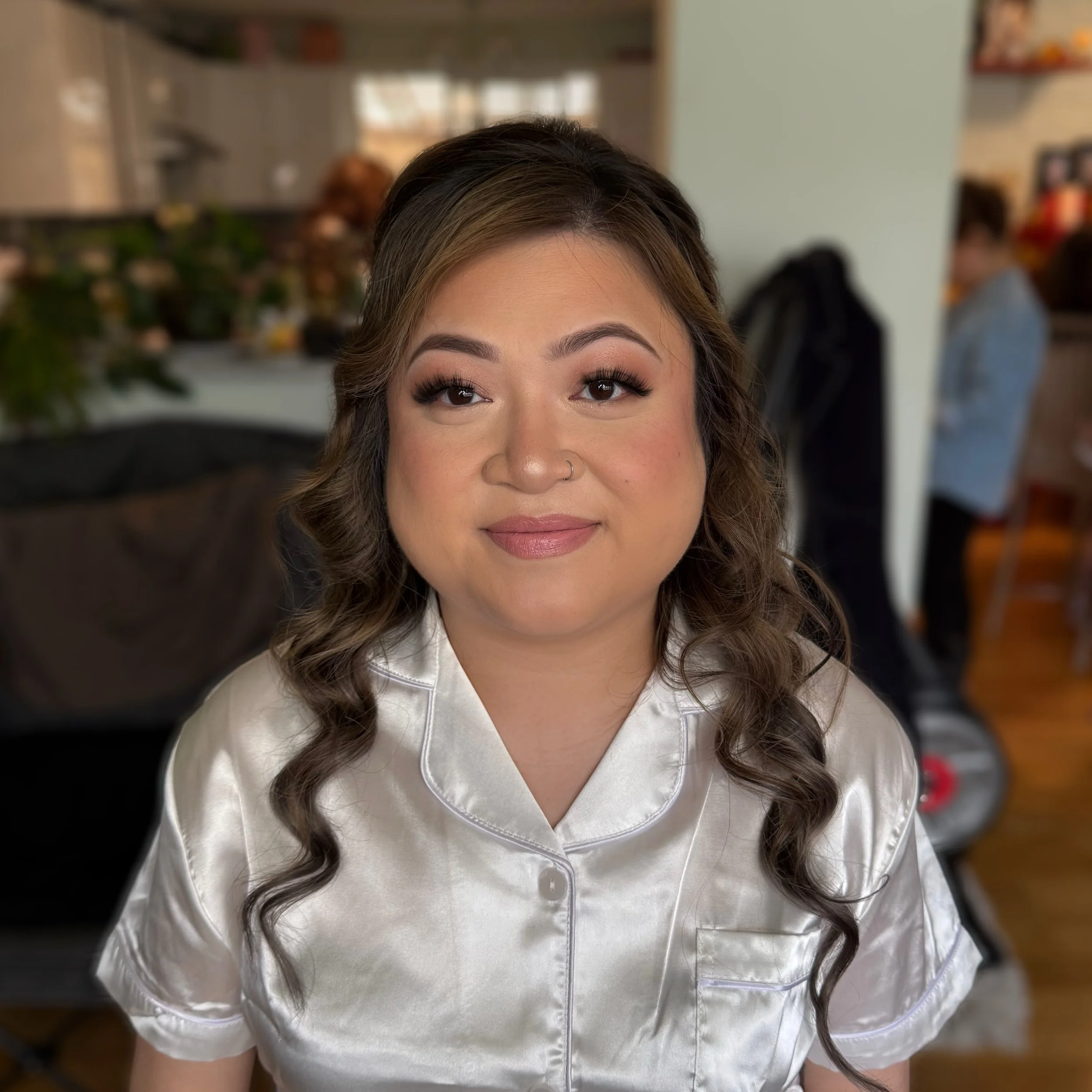 Congratulations to our stunning bride, L, on her wedding earlier this month! 🤍💍✨

We were so honoured to be a part of her wedding journey. She is absolutely gorgeous inside and out, and we had the best time glamming her and her bridal party for suc