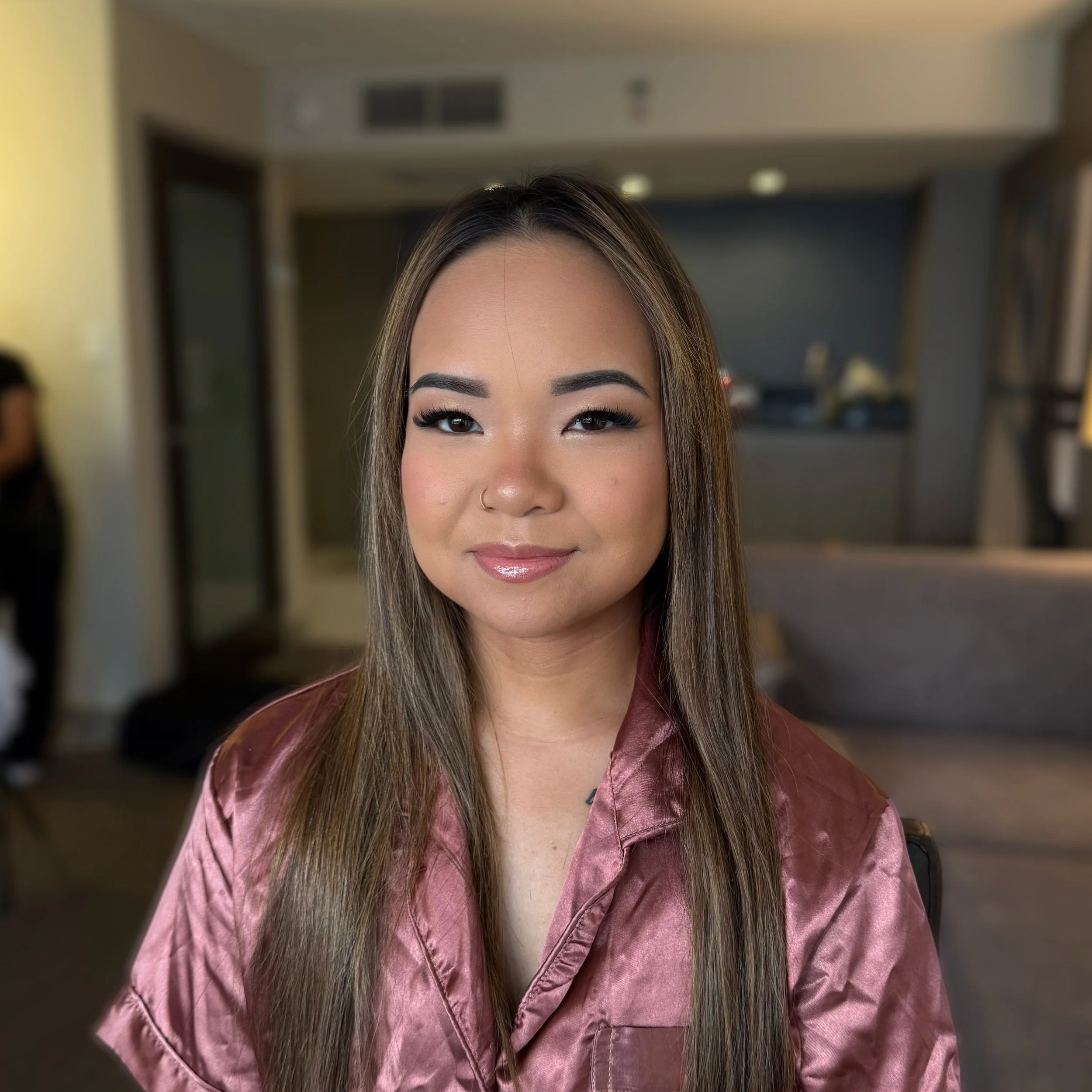 Twin sister of the bride, C was an absolute dream to work with and truly a joy to have in my chair. It was so special getting to know her and getting her ready for such a special day! ✨💞

MUA: @lorrainemakeupartistry yours truly  
✧ Luxury Mobile Be