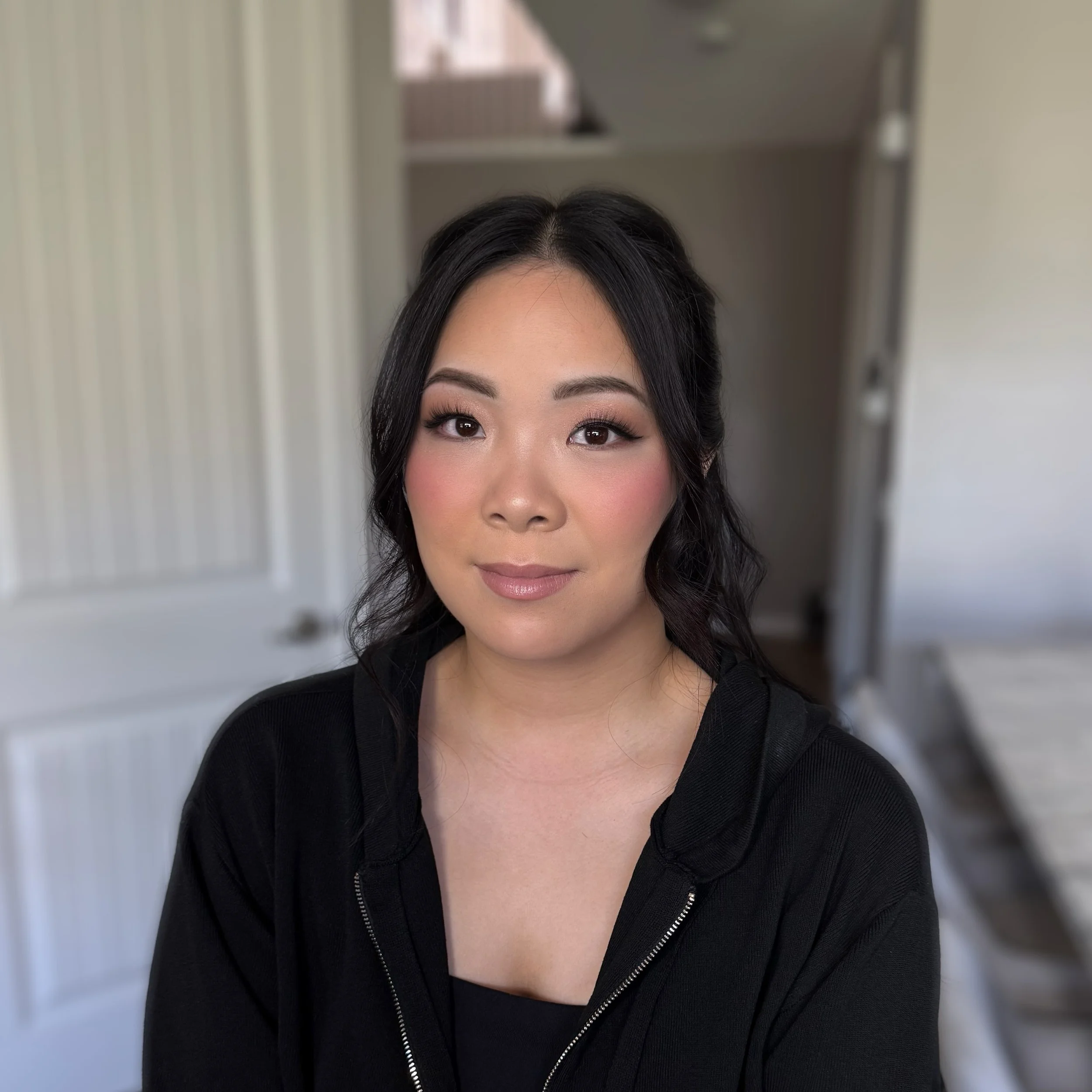 ✨ W ✨
Bridal Preview for our beautiful 2027 Bride-to-Be 💍👰🏻&zwj;♀️
She travelled from Edmonton in the early morning just to meet with me for her bridal preview, and I truly admire her dedication. 🤍

She knew exactly what she envisioned for her we