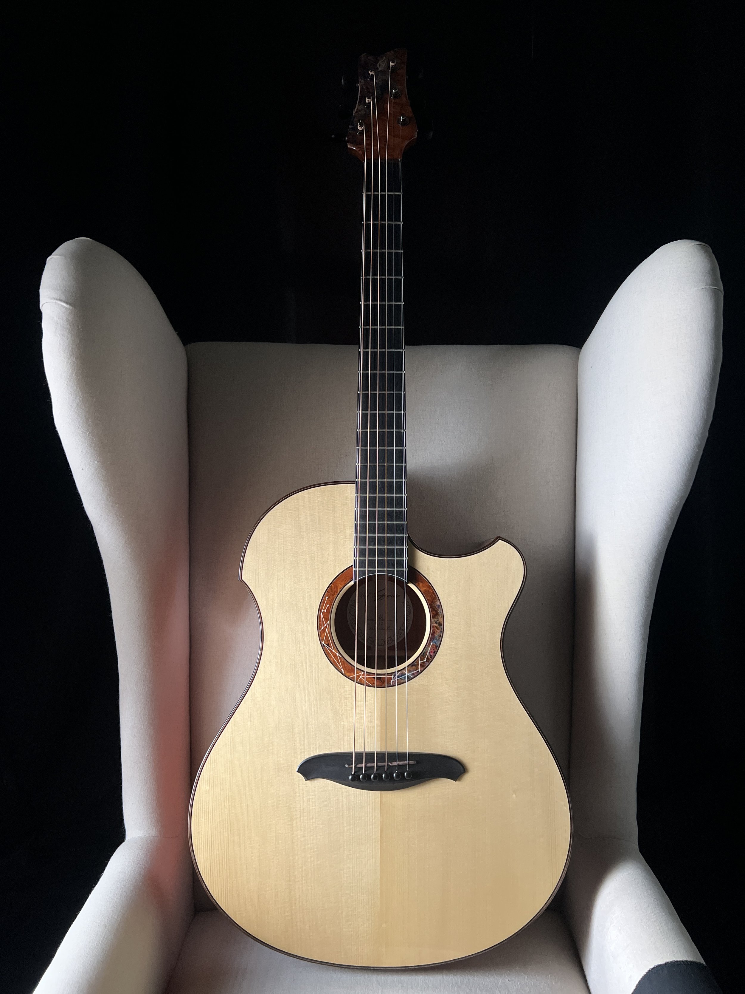 Leaf Guitars Tsubaki (OM) Yukihiko Nagasaka