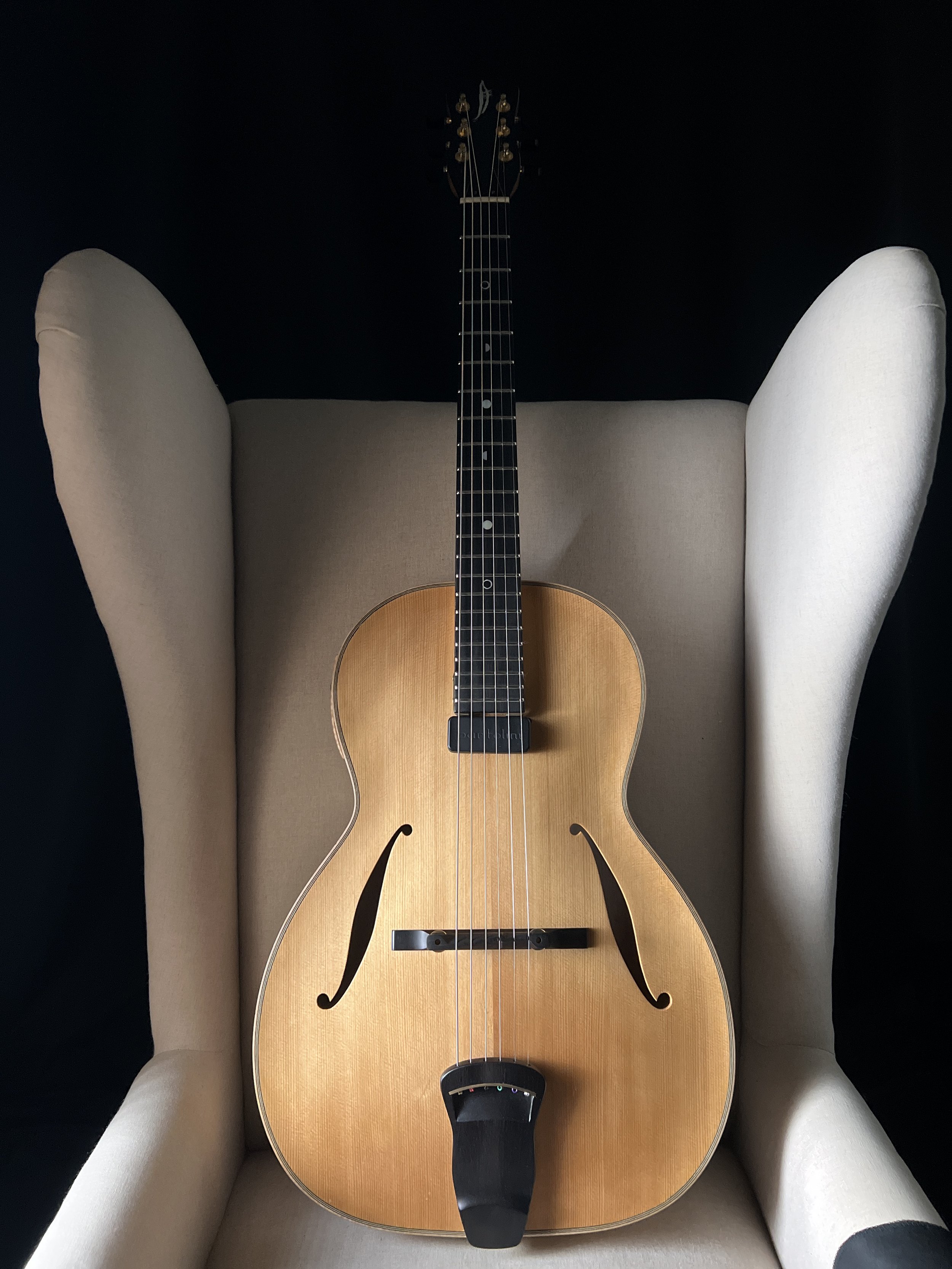 -SOLD- Shiro Tsuji 14.25" Archtop