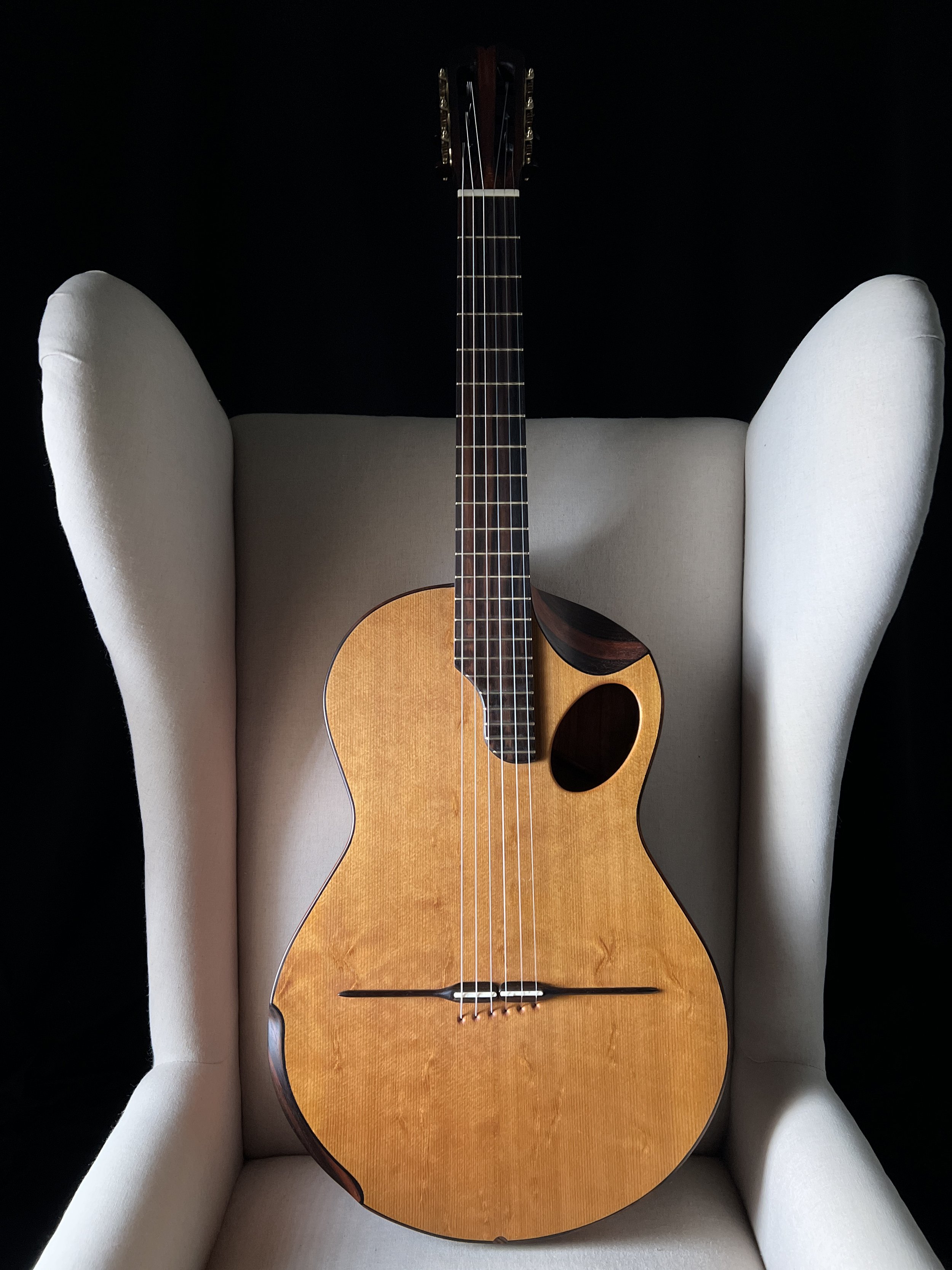 D'Estrepagny Kasha Style Classical