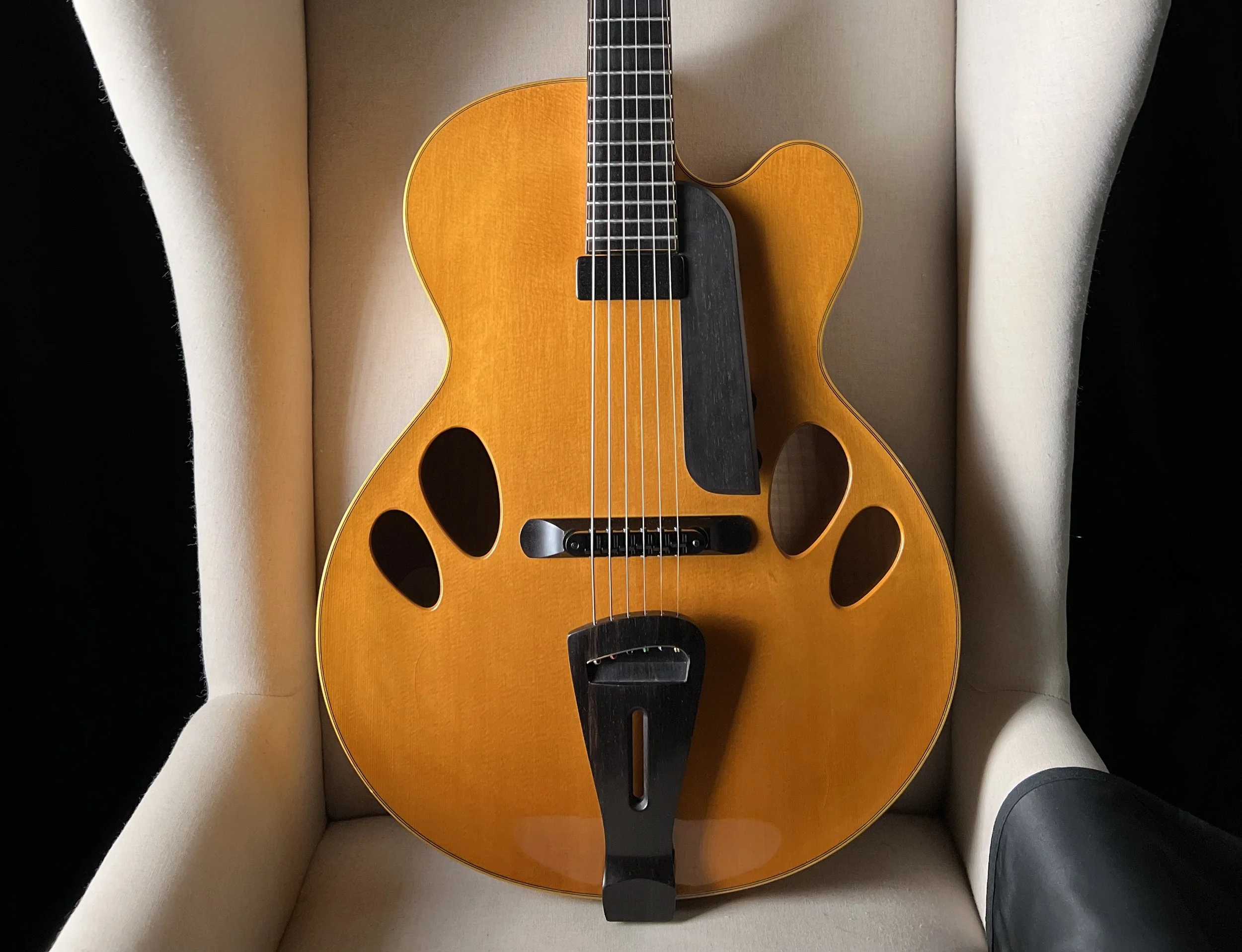 -HOLD- Jazz Guitar Designs Taku Sakashta Master Model 16 Archtop