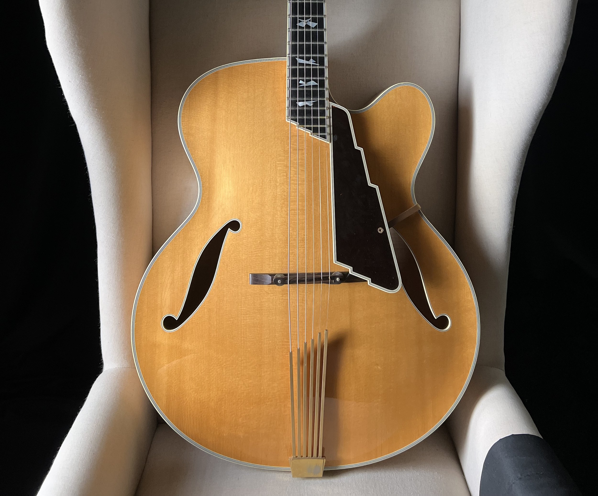 Collings AT-18 Deluxe 18" Archtop