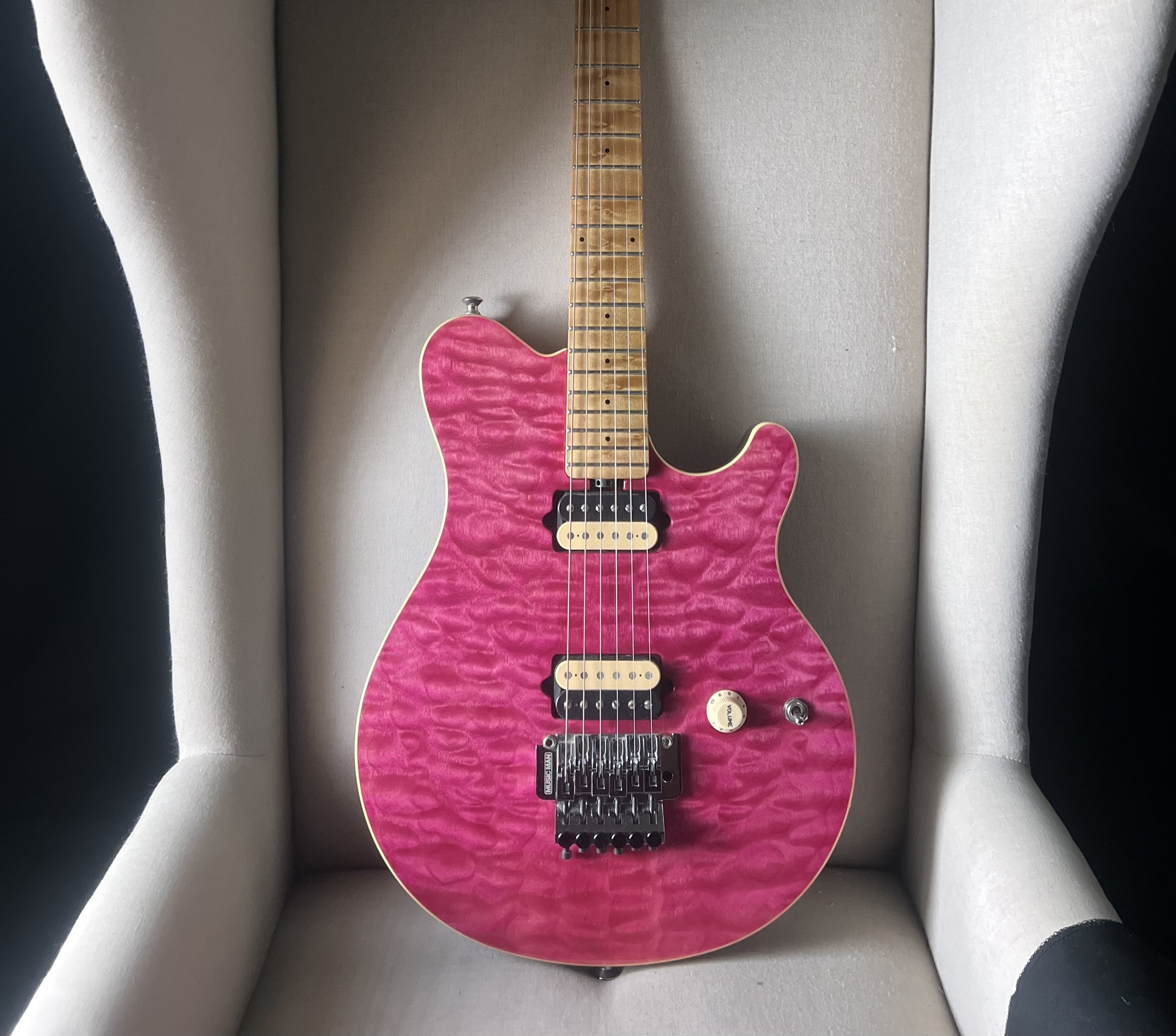 Music Man Axis Anniversary Tribute Limited Pink