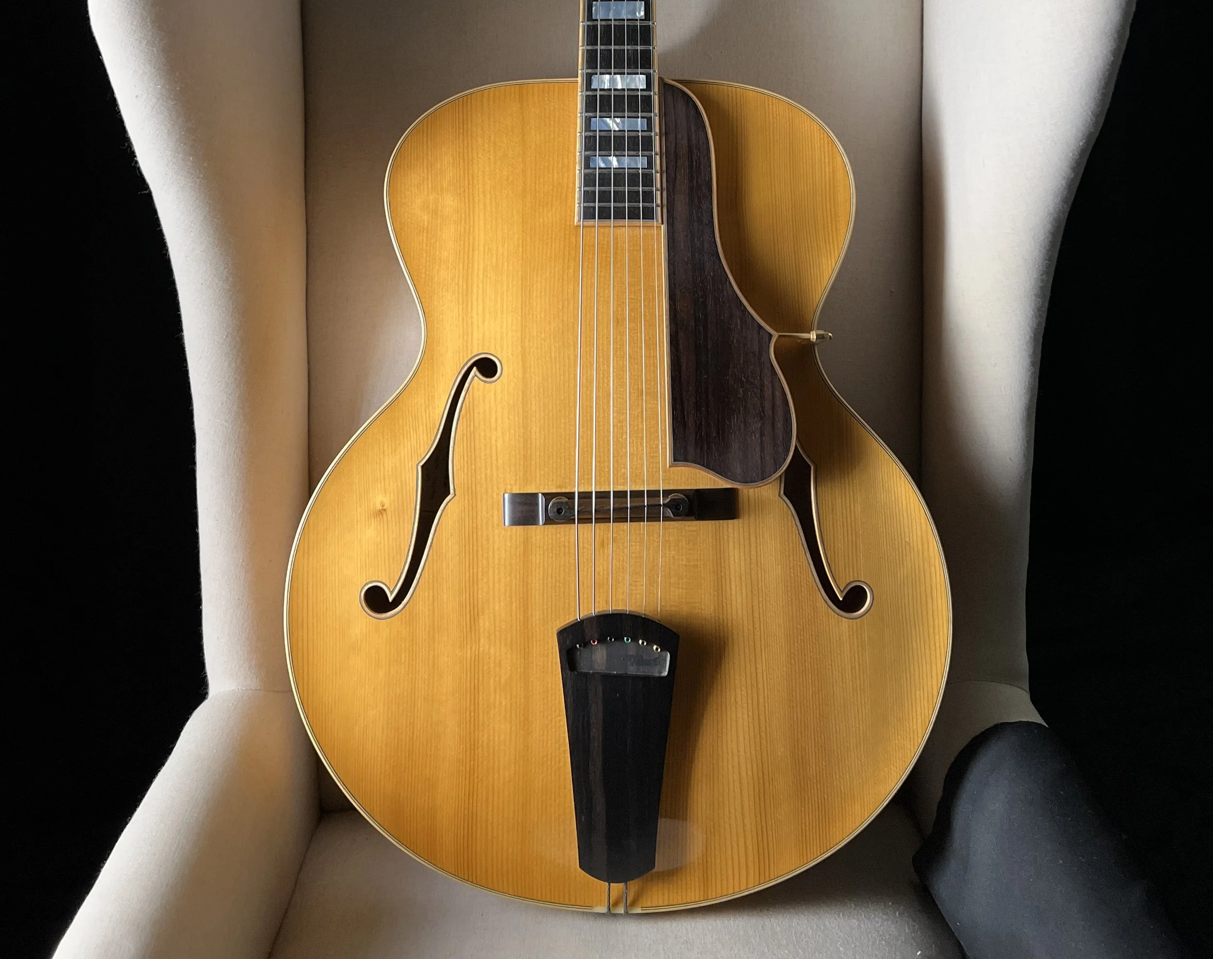 Naoto Odashima 17" Archtop