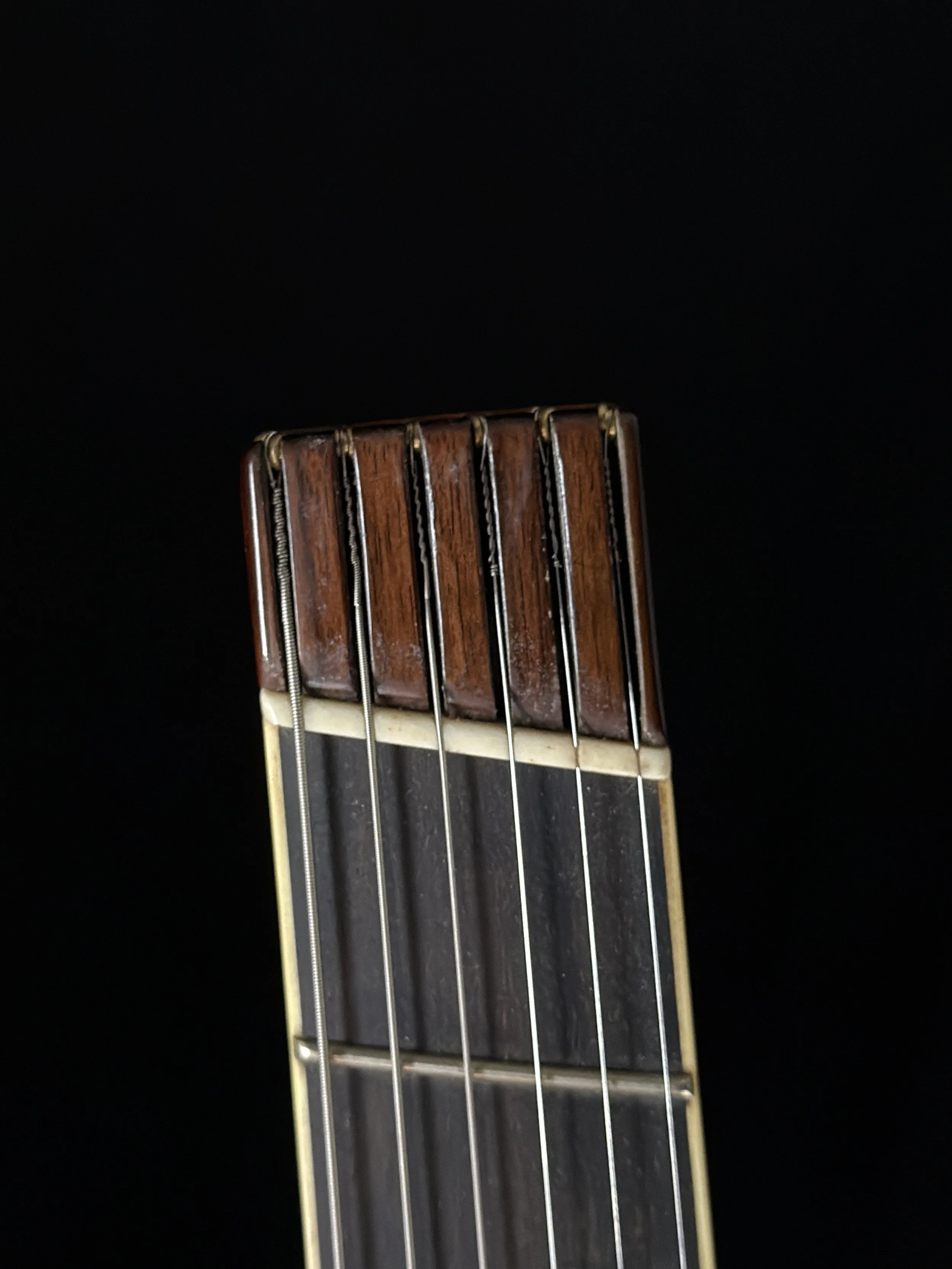 Koll RE Archtop showing headless