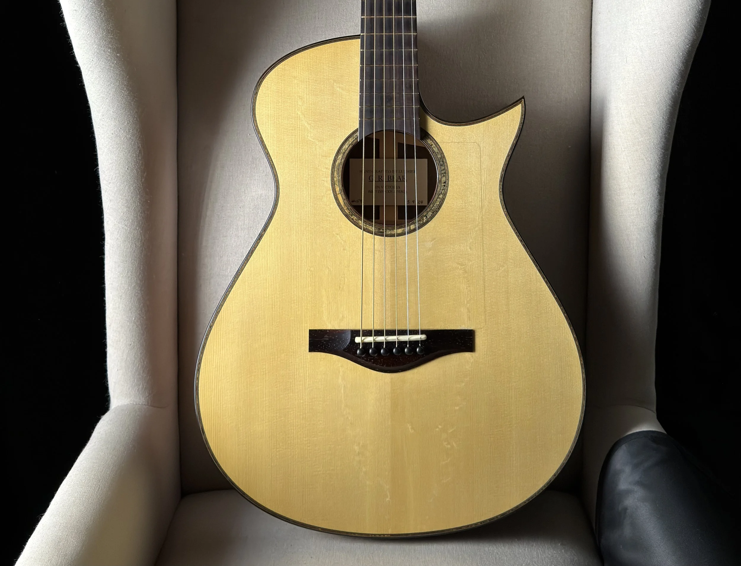 GR Bear OM Cutaway Brazilian