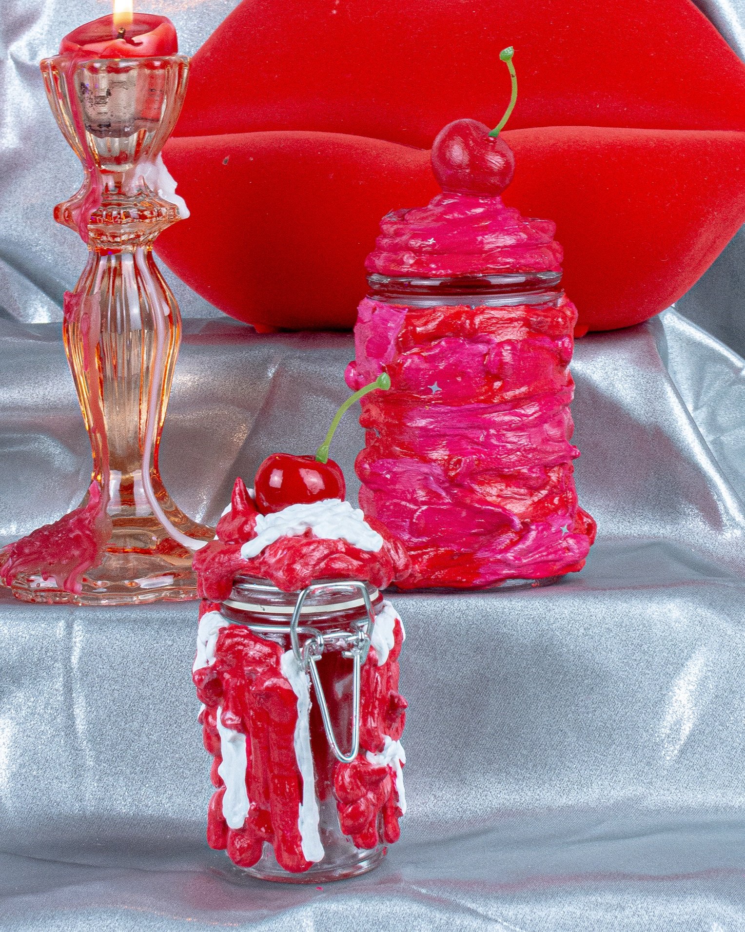 Too Wong Foo, Thanks for Everything! Julie Newmar Strawberry Red Whipped Drip Jars
