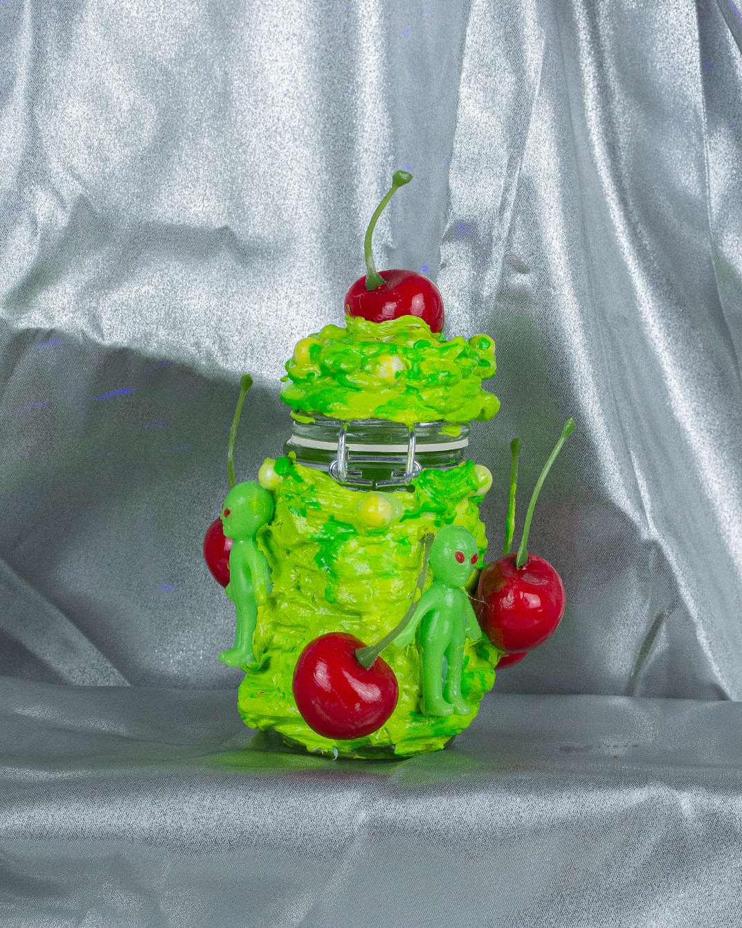 alien-cherry-tall-jar-03.png