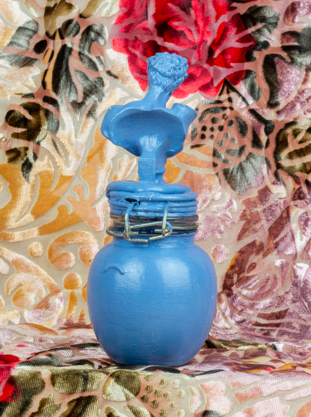 blue-statue-jar-03.png
