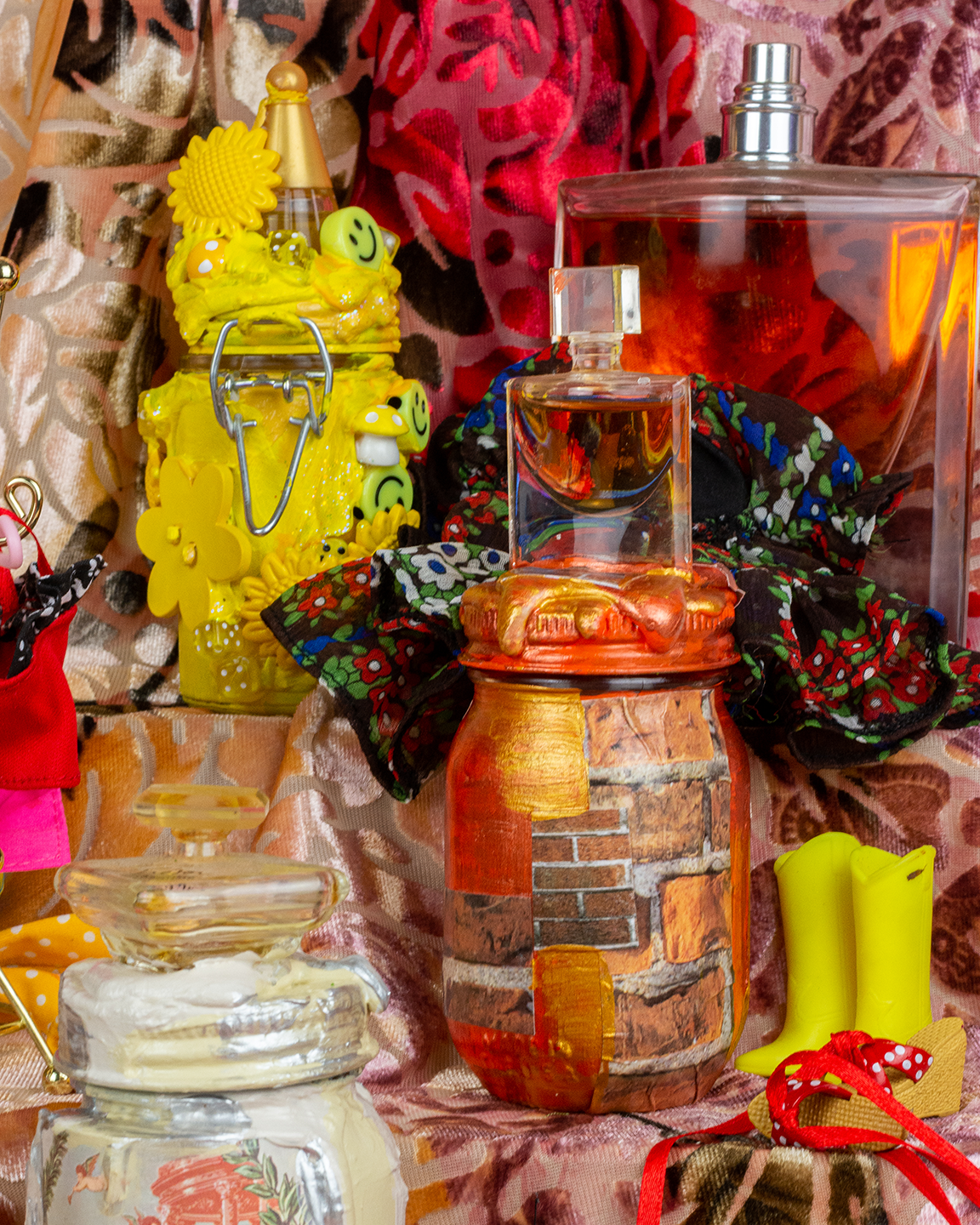 julia-roberts-perfume-jar-07.png