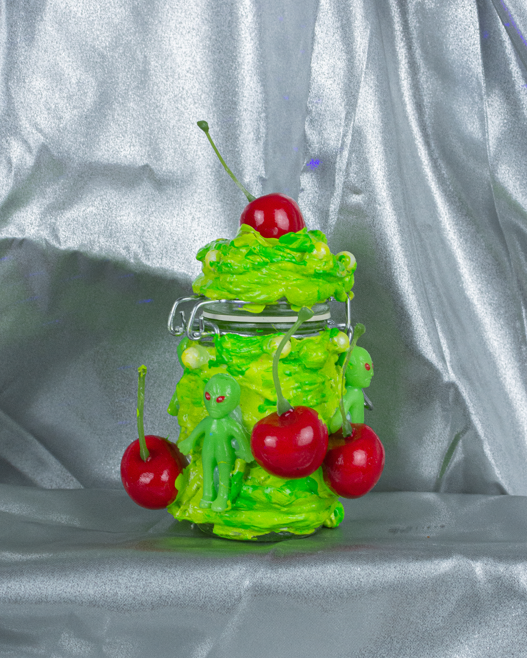 alien-cherry-tall-jar-04.png