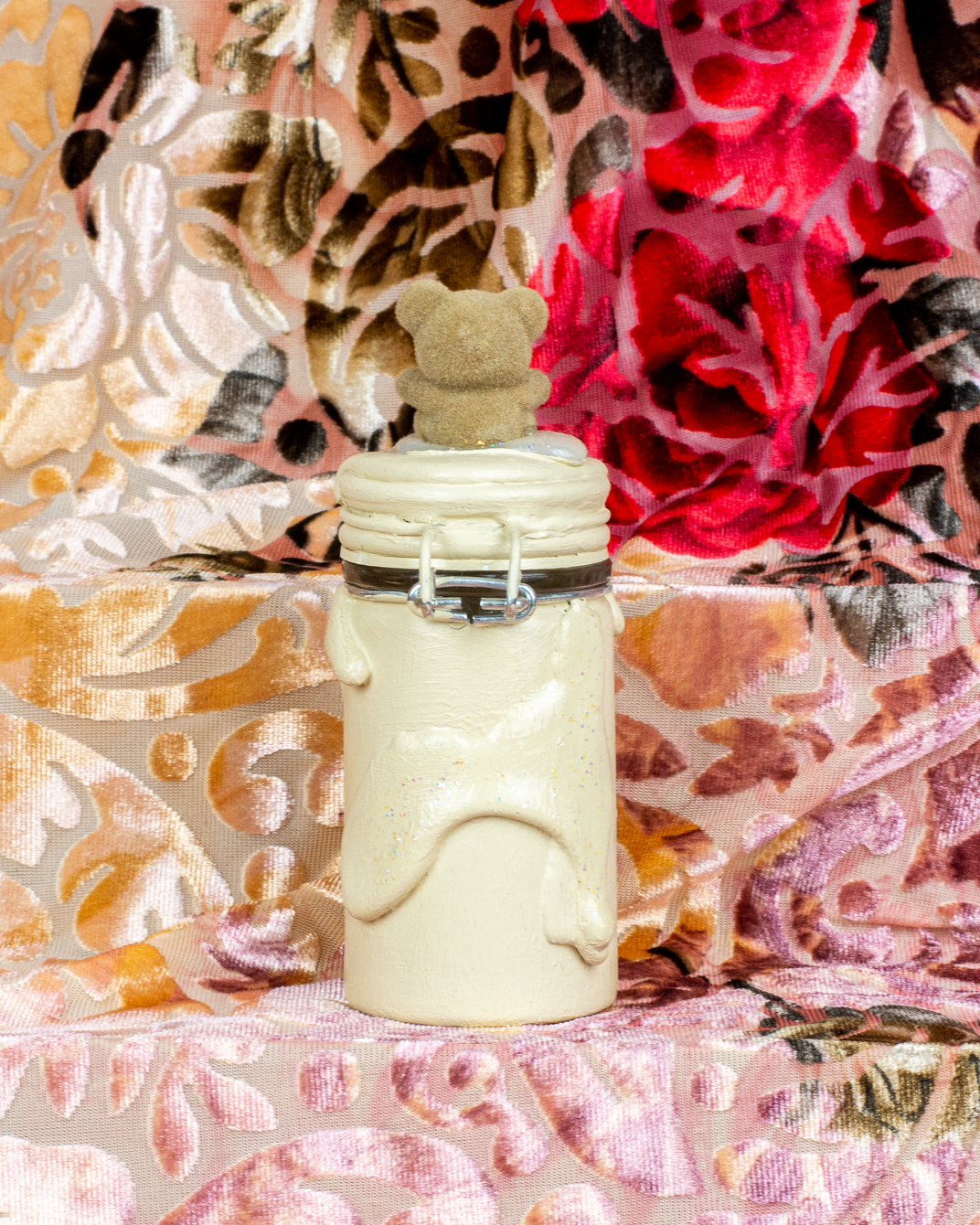 taupe-teddy-jar-03.png