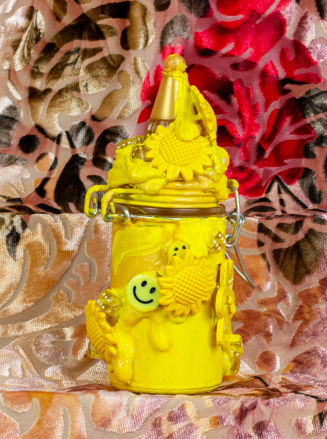 sunflower-perfume-jar-04.png